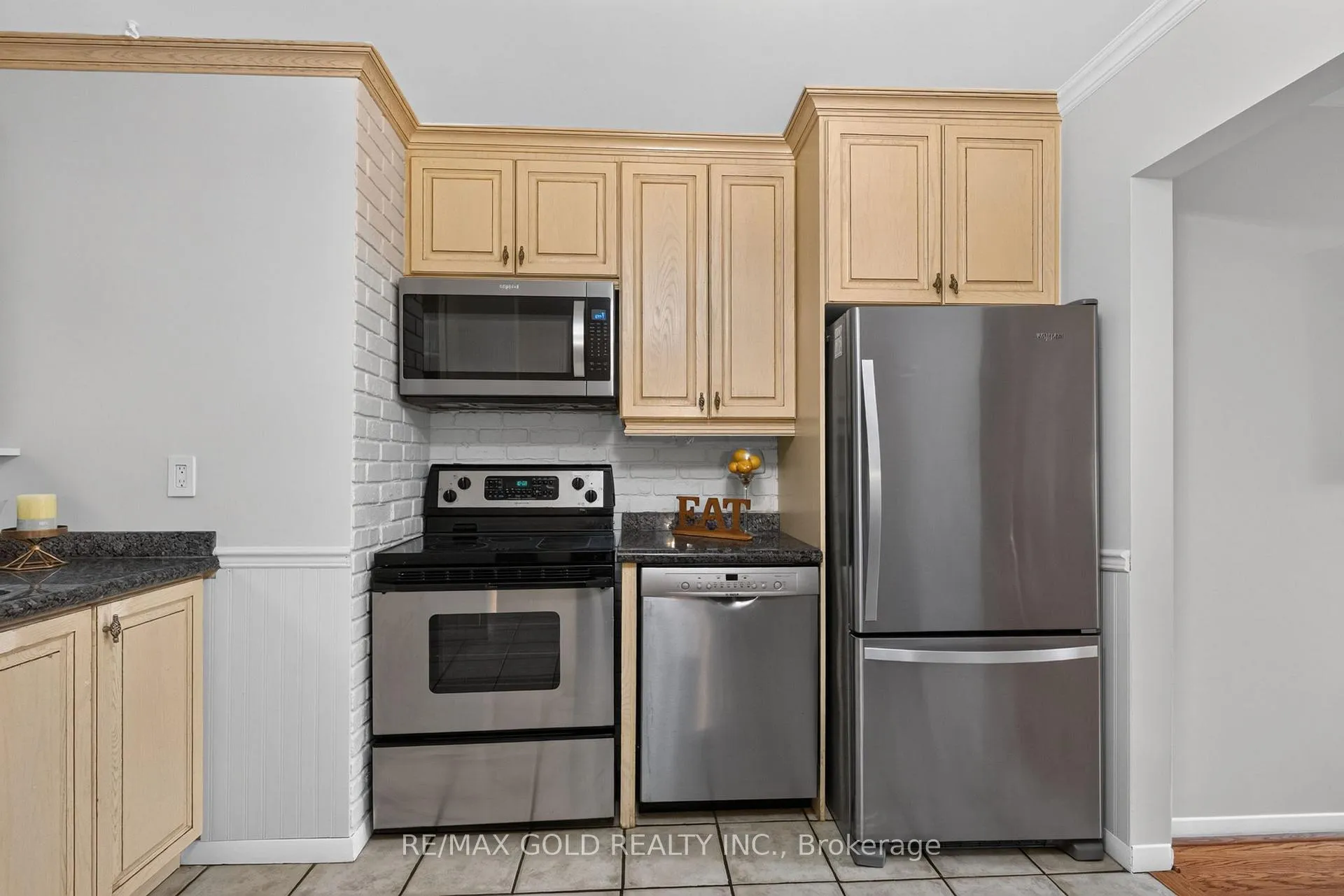 Photo 20 of 17 Duke Road, Brampton, Southgate — HOMEH