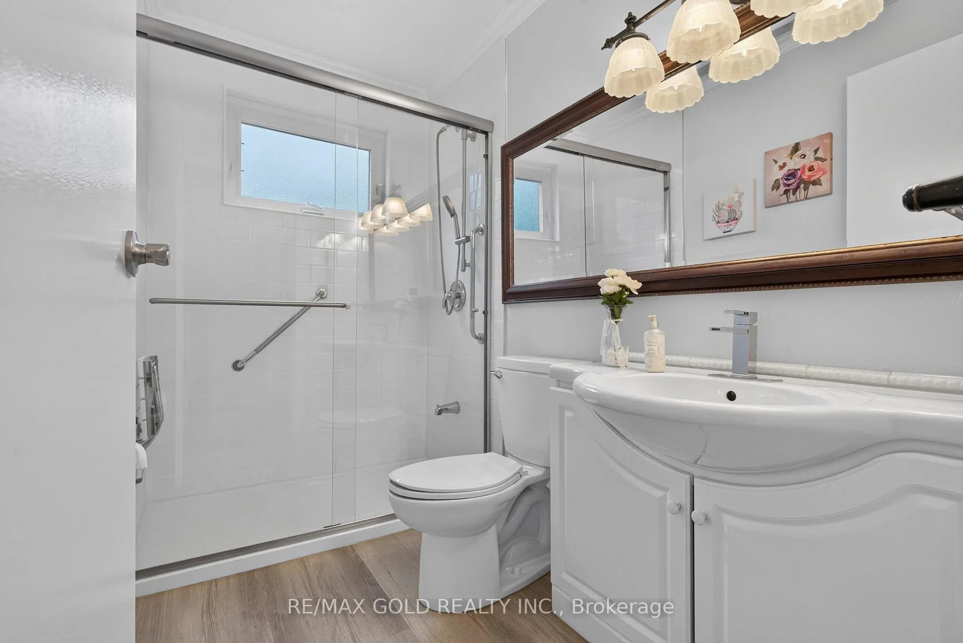 Photo 26 of 17 Duke Road, Brampton, Southgate — HOMEH