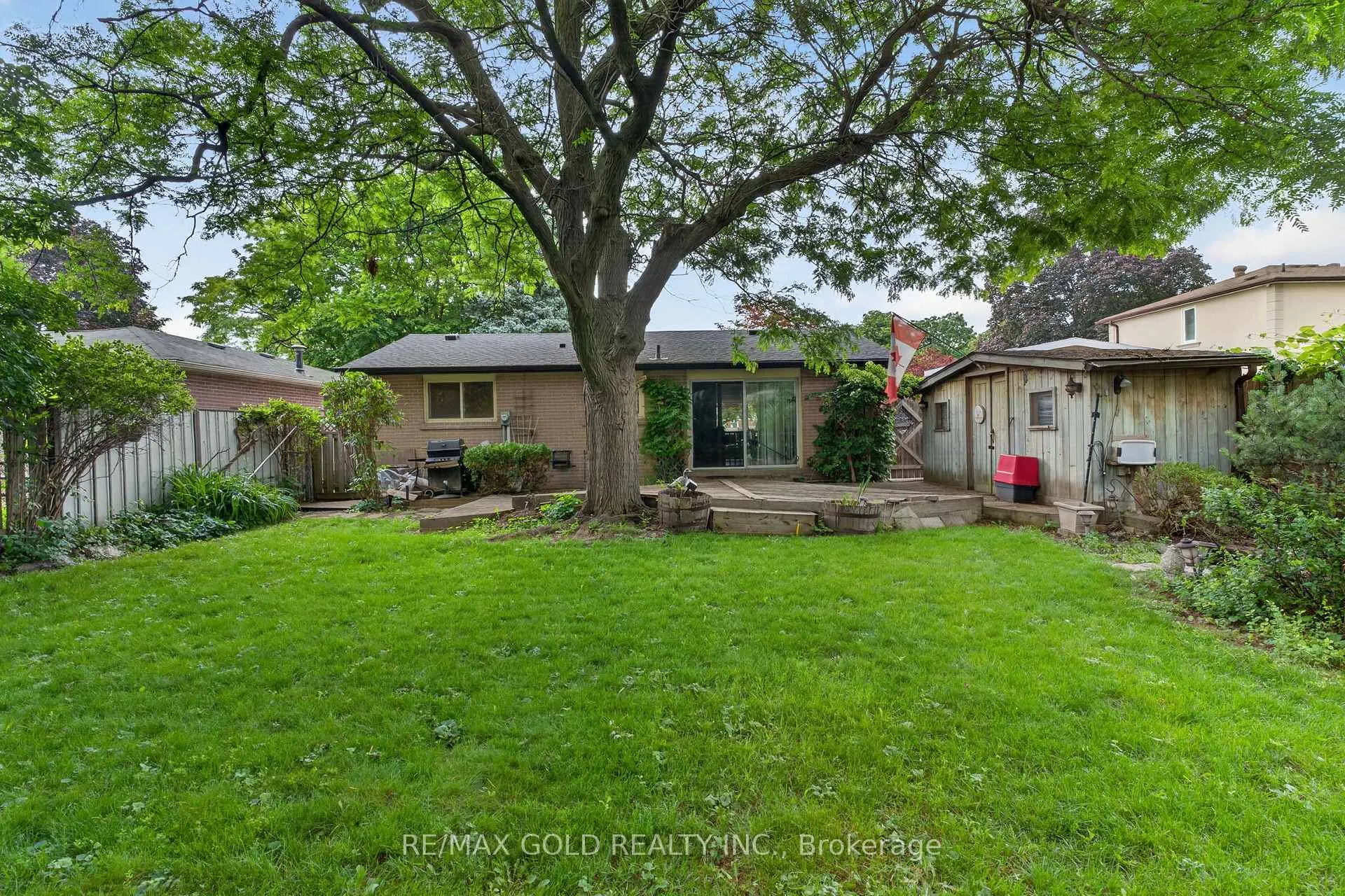 Photo 43 of 17 Duke Road, Brampton, Southgate — HOMEH