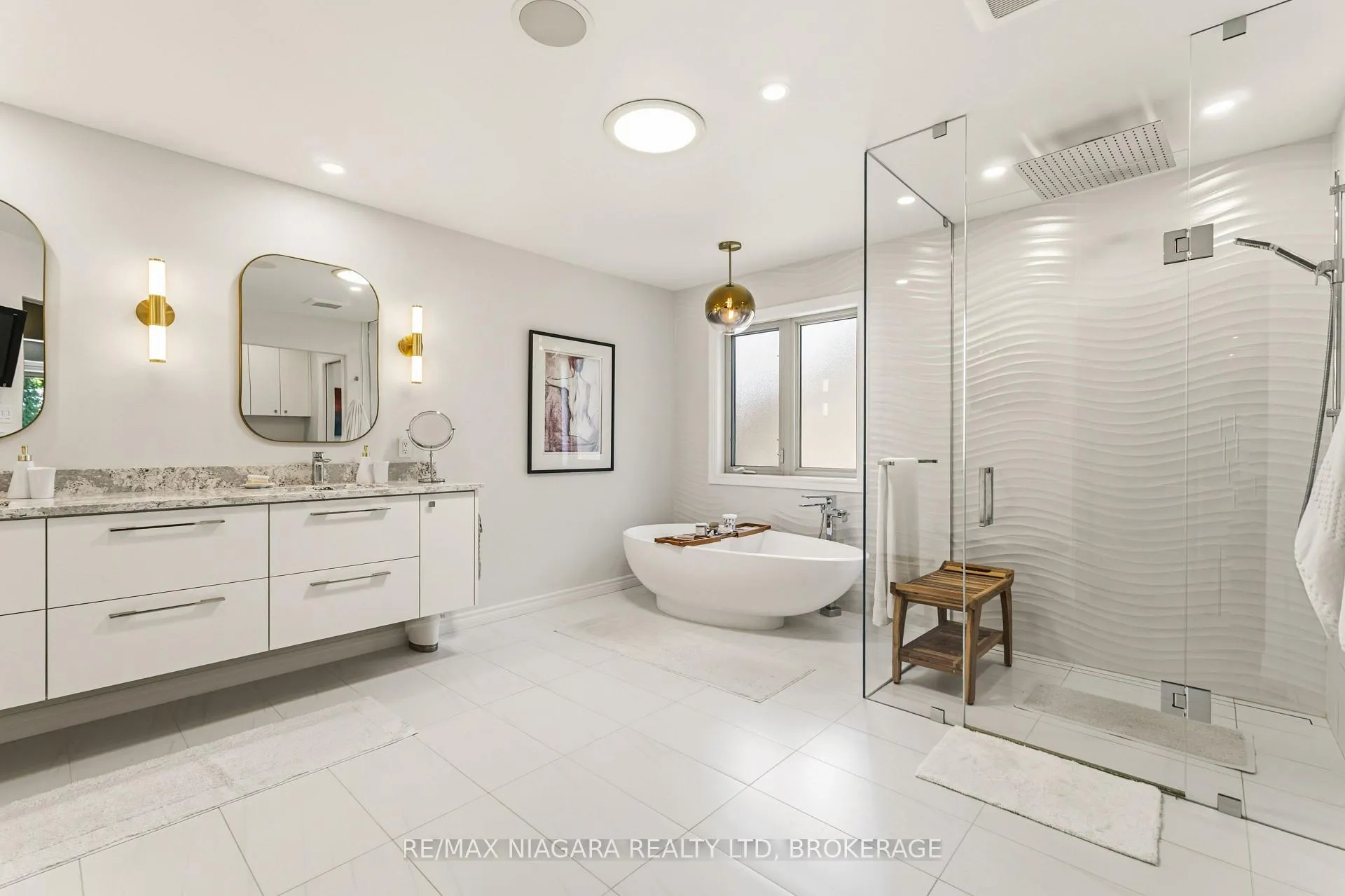 Photo 26 of Unit 4, 35 Scullers Way, St. Catharines, Port Dalhousie — HOMEH