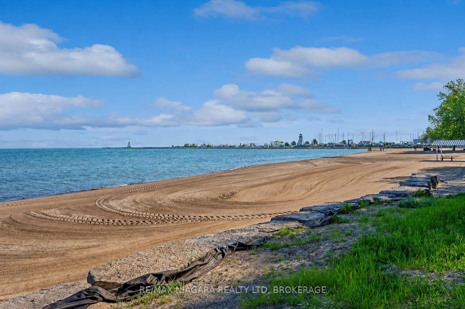 Photo 46 of Unit 4, 35 Scullers Way, St. Catharines, Port Dalhousie — HOMEH