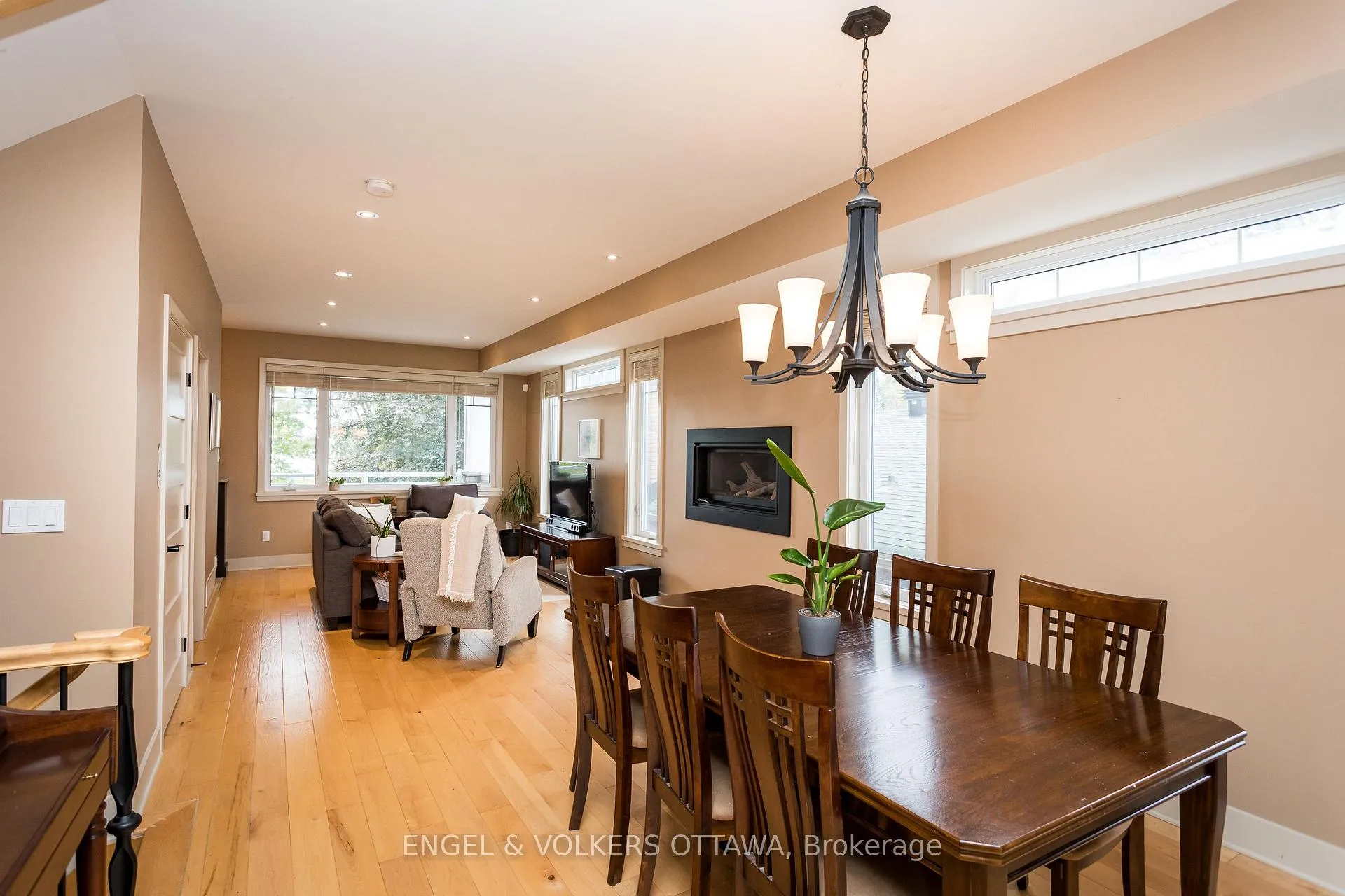 Photo 11 of 267 Kirchoffer Avenue, Ottawa, Westboro West — HOMEH