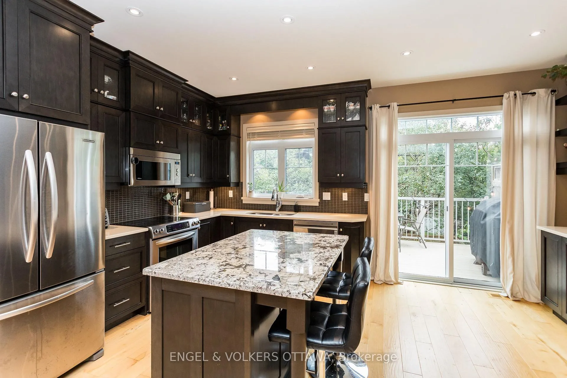Photo 15 of 267 Kirchoffer Avenue, Ottawa, Westboro West — HOMEH