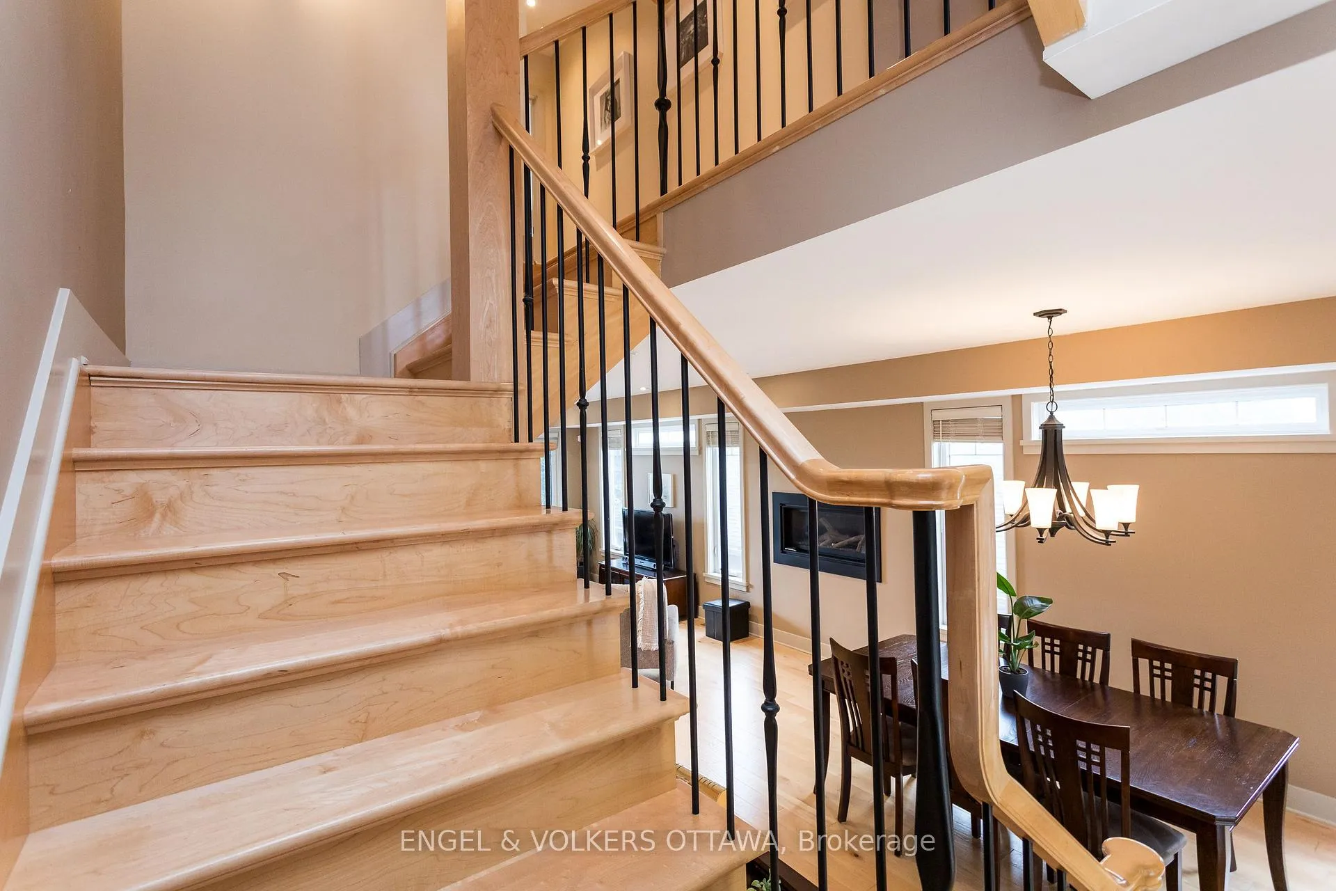 Photo 18 of 267 Kirchoffer Avenue, Ottawa, Westboro West — HOMEH