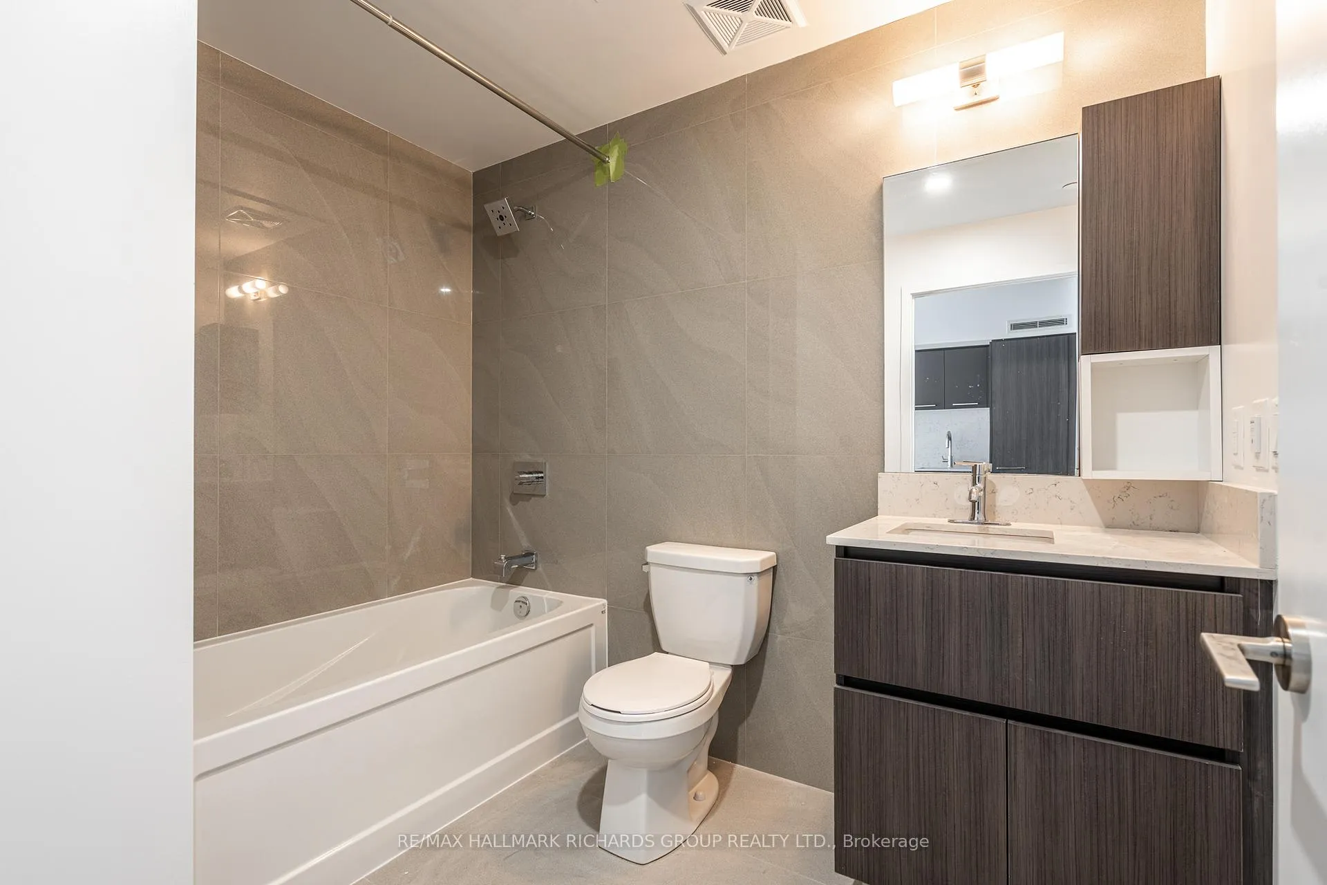 Photo 4 of Unit 1011, 45 Baseball Place, Toronto, South Riverdale — HOMEH