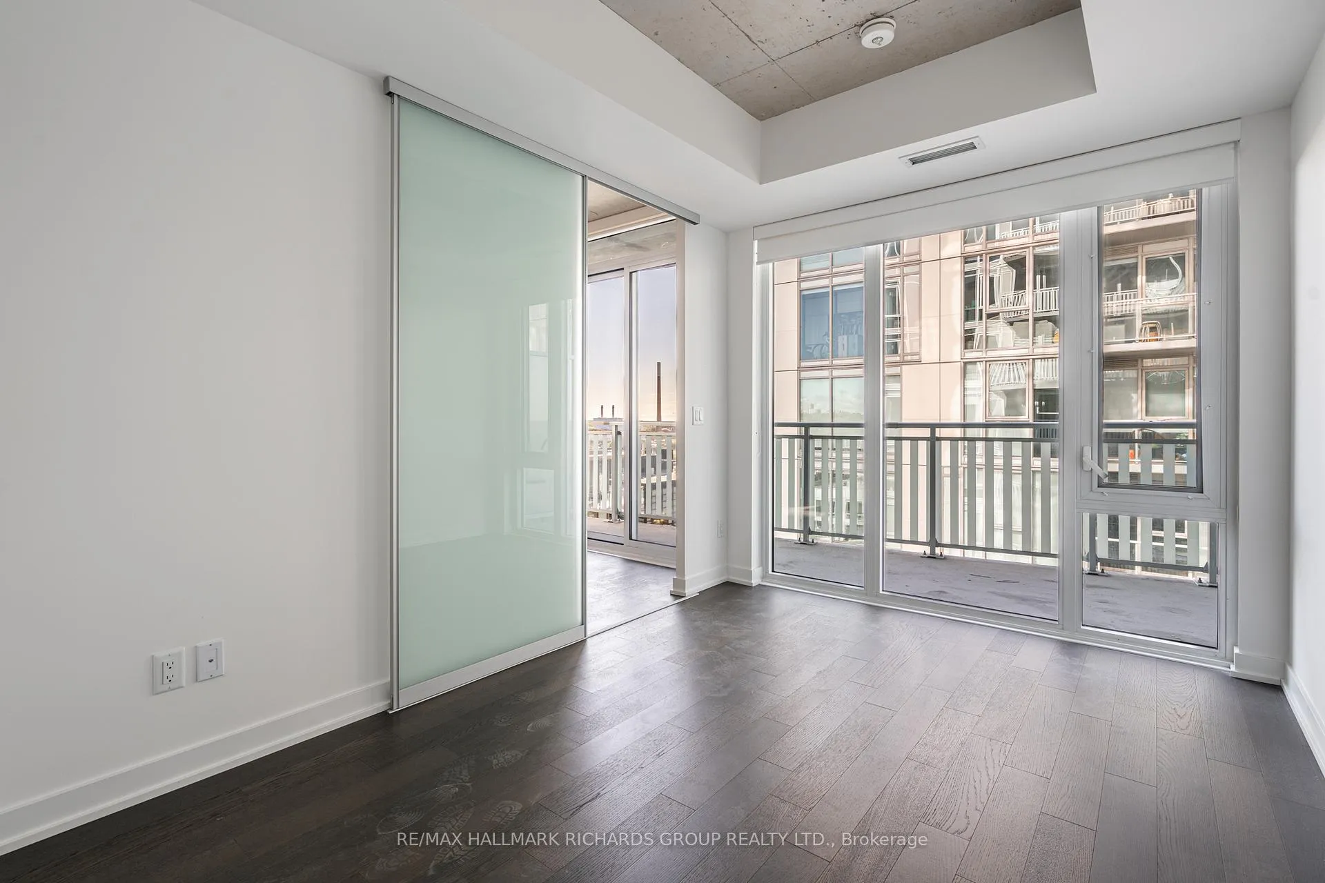 Photo 5 of Unit 1011, 45 Baseball Place, Toronto, South Riverdale — HOMEH