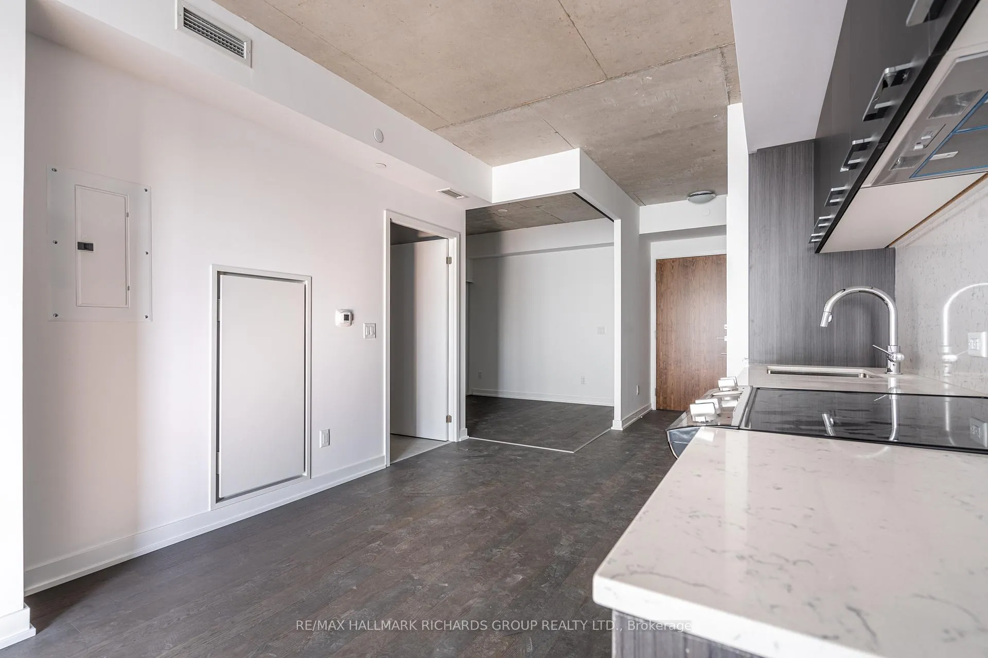 Photo 10 of Unit 1011, 45 Baseball Place, Toronto, South Riverdale — HOMEH