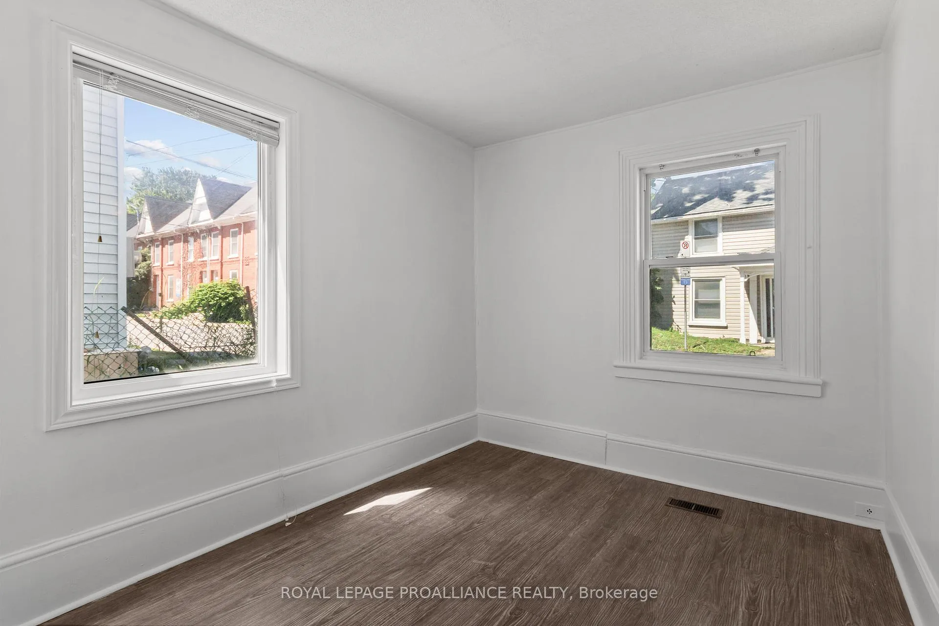 Photo 12 of 99 Chatham Street, Kingston, East of Sir John A. Blvd — HOMEH