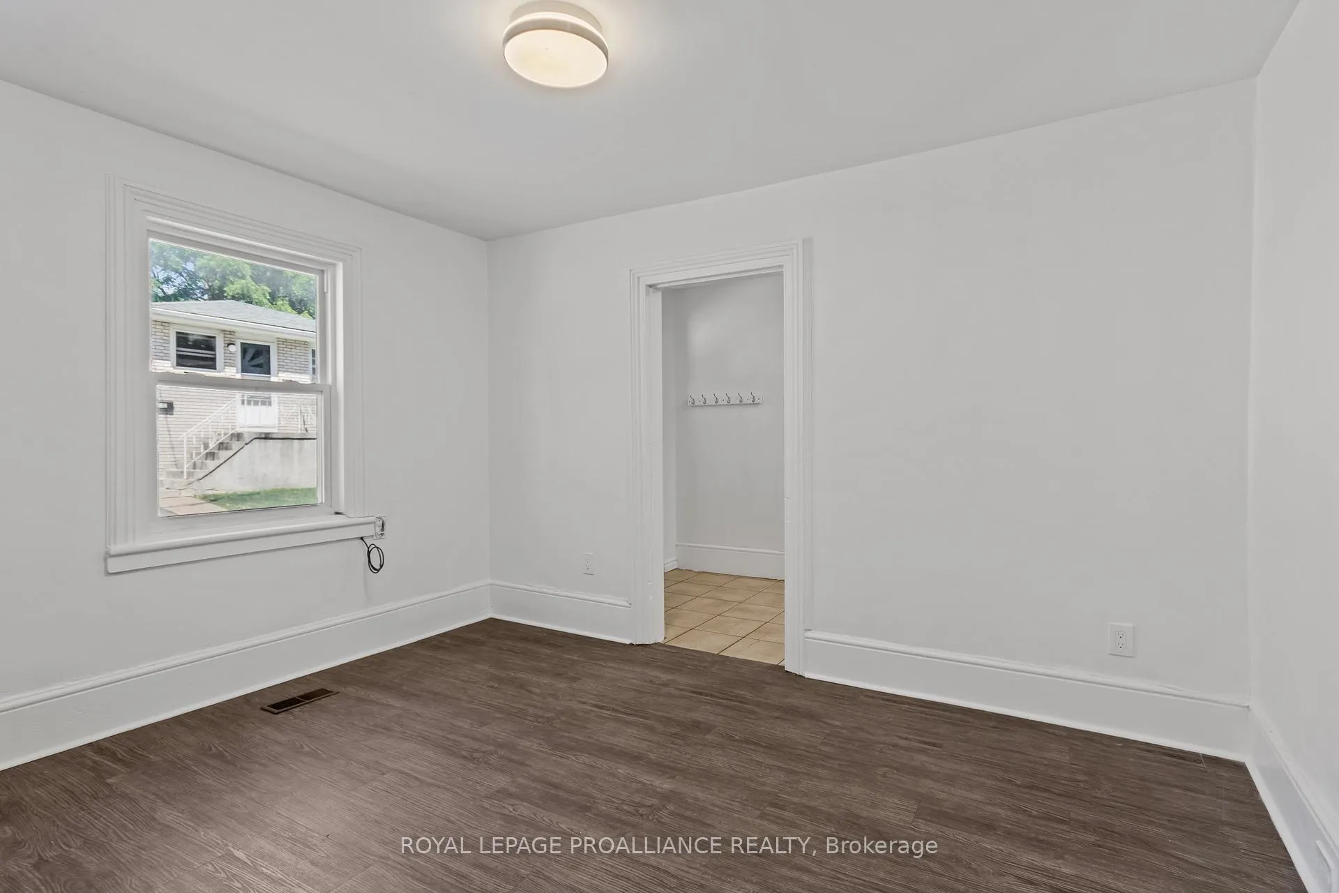 Photo 13 of 99 Chatham Street, Kingston, East of Sir John A. Blvd — HOMEH