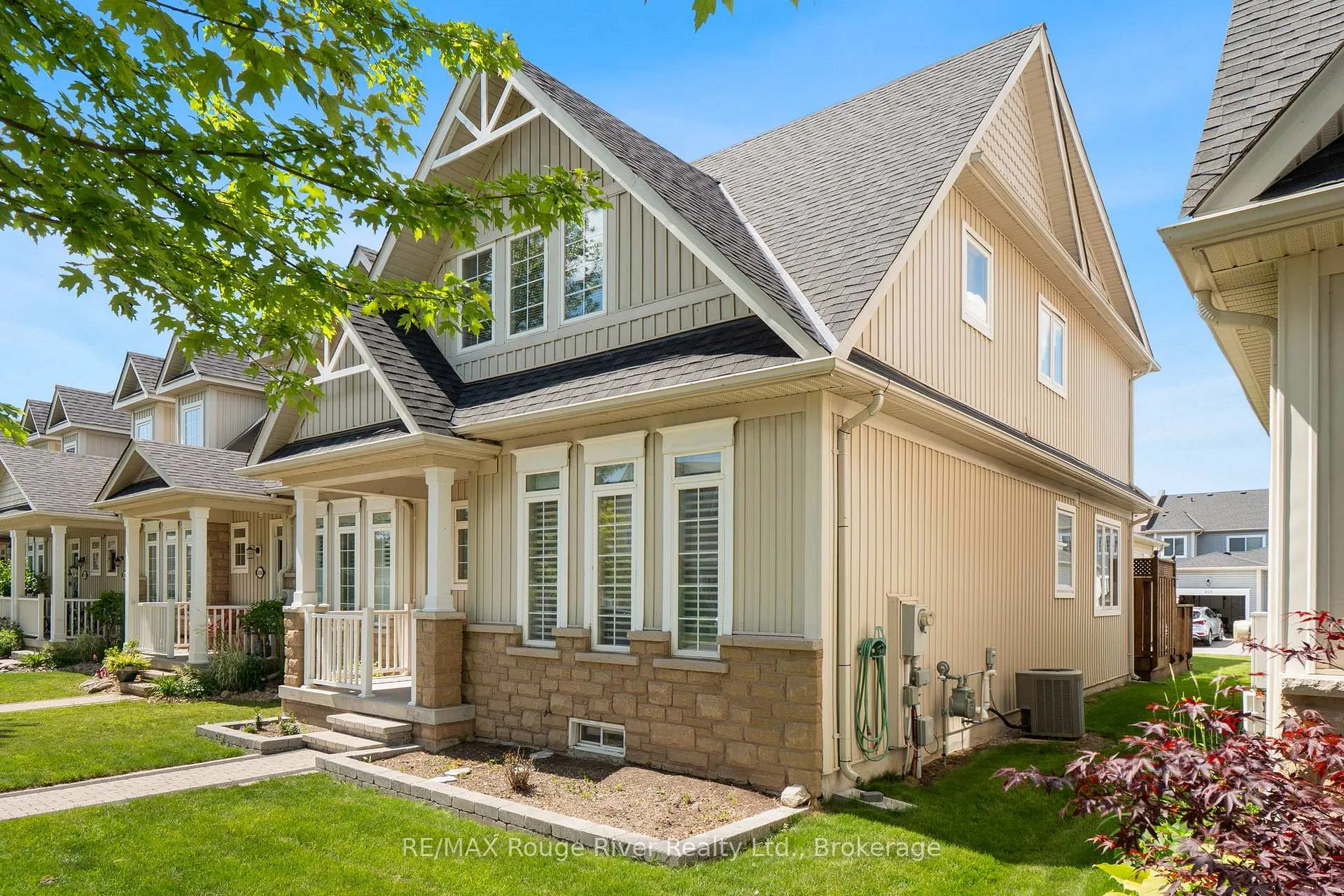 Photo 1 of 814 Leslie Street, Cobourg — HOMEH