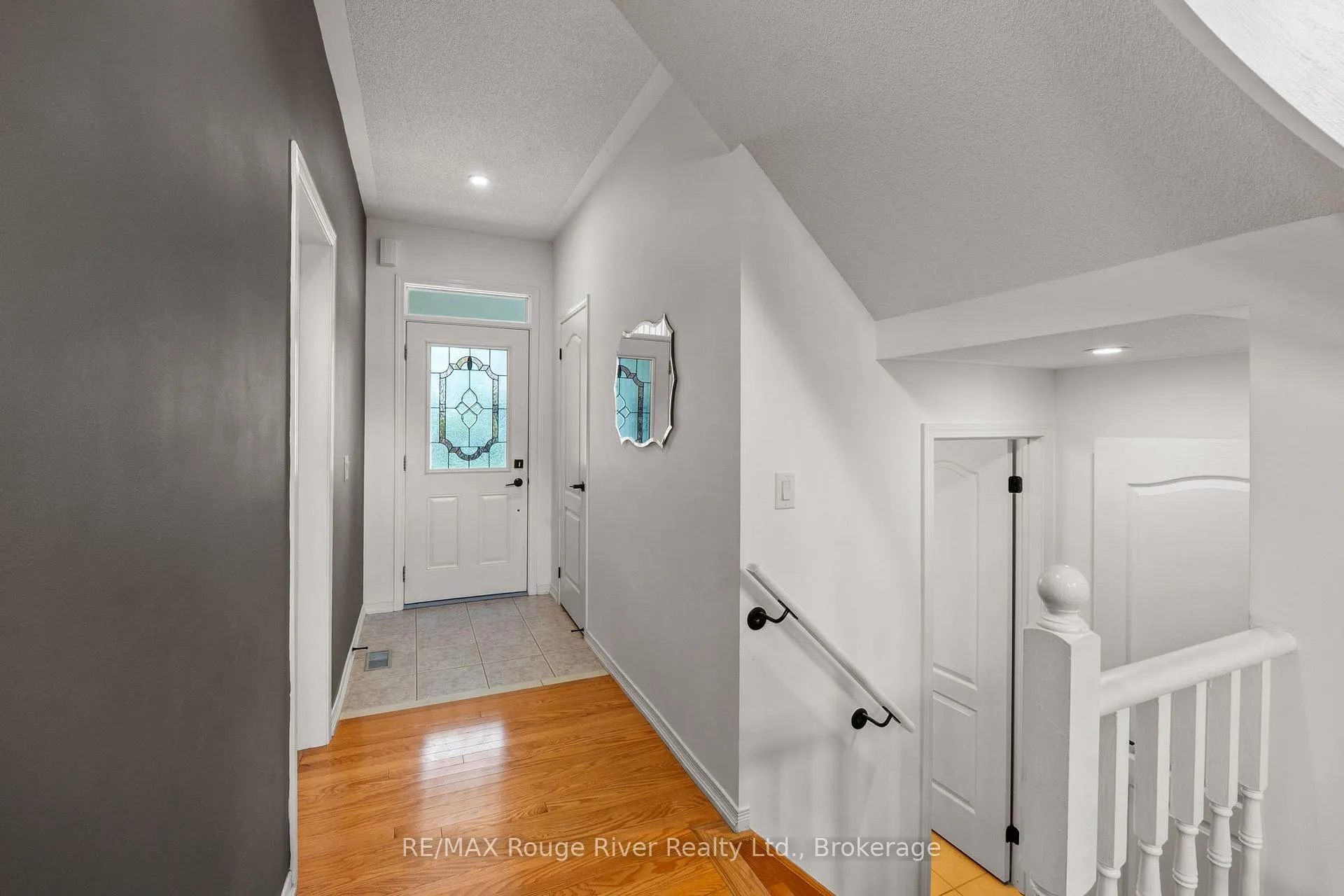 Photo 11 of 814 Leslie Street, Cobourg — HOMEH