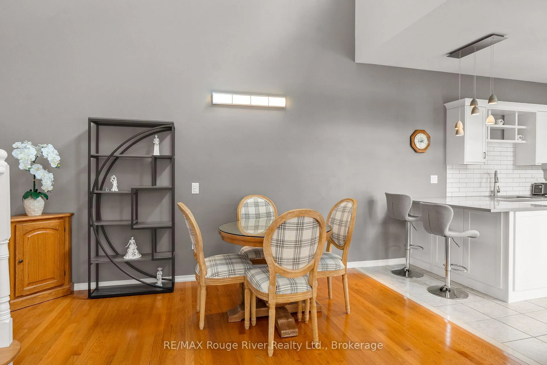 Photo 17 of 814 Leslie Street, Cobourg — HOMEH