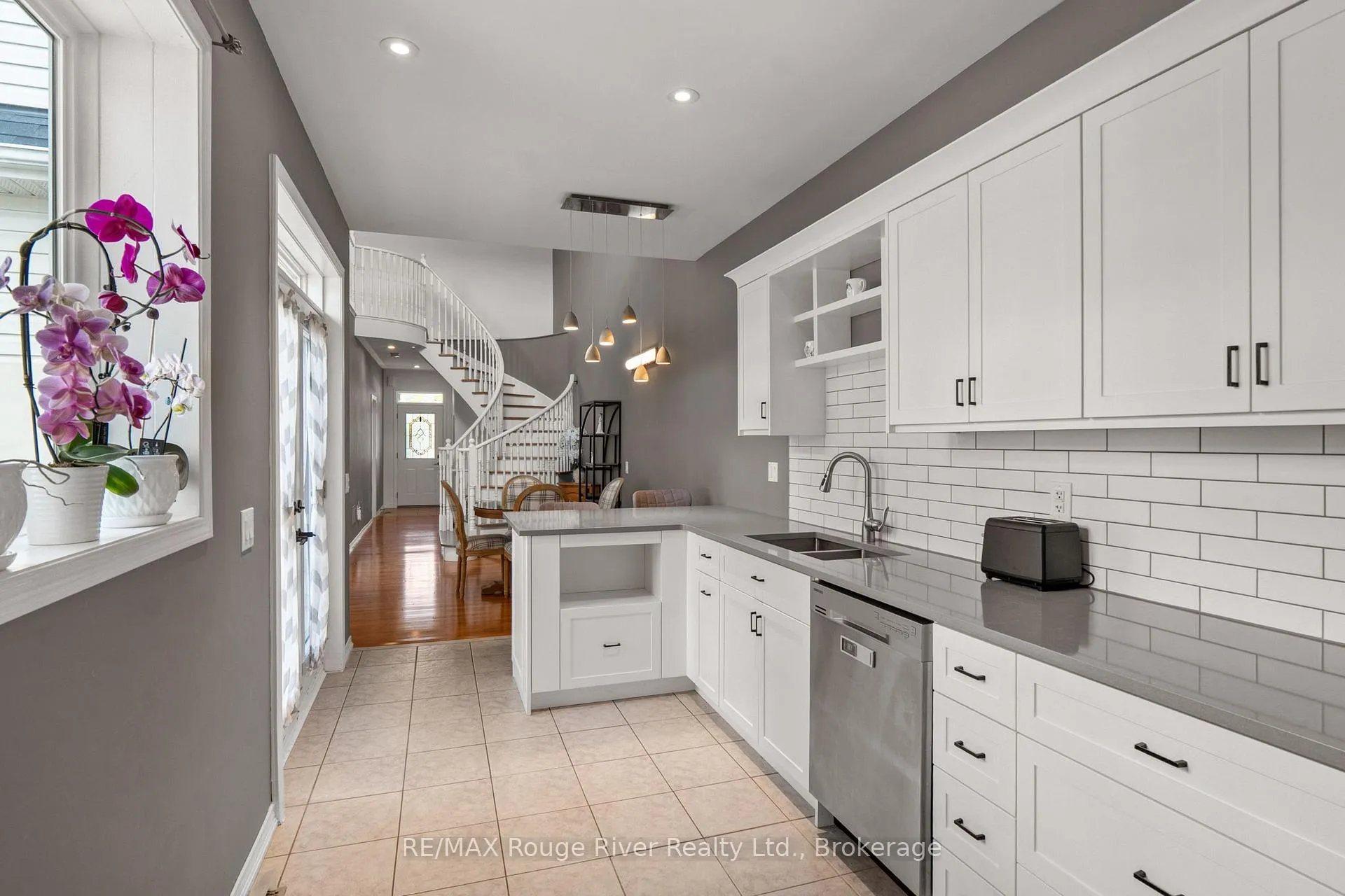 Photo 19 of 814 Leslie Street, Cobourg — HOMEH