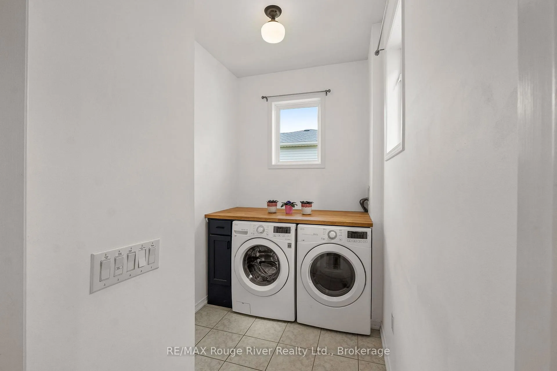 Photo 22 of 814 Leslie Street, Cobourg — HOMEH