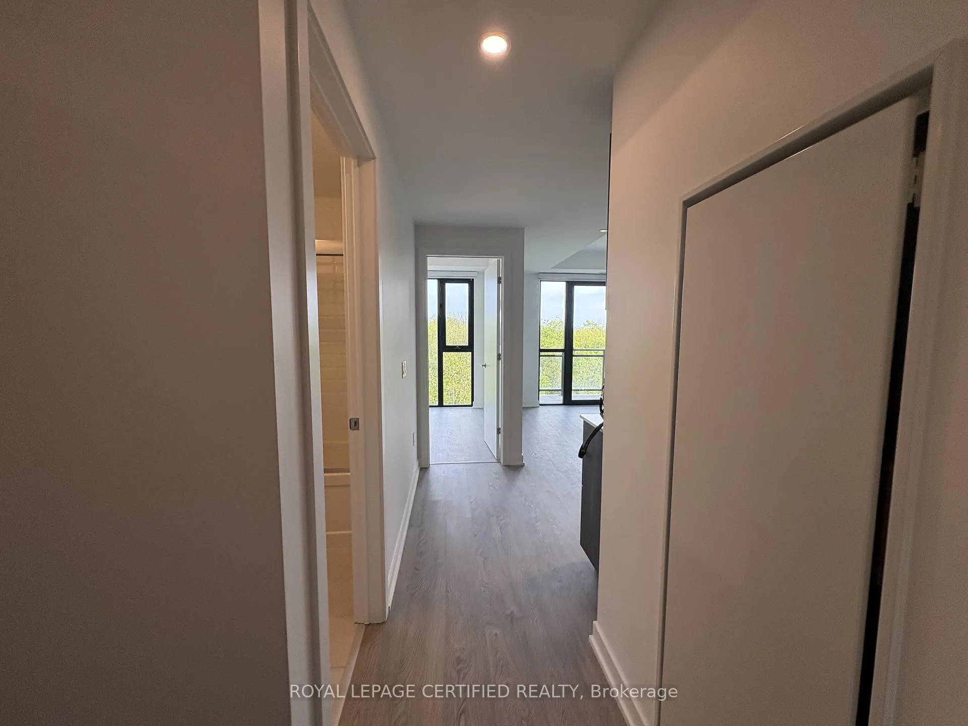 Photo 3 of Unit 501, 740 Whitlock Avenue, Milton, Cobban — HOMEH