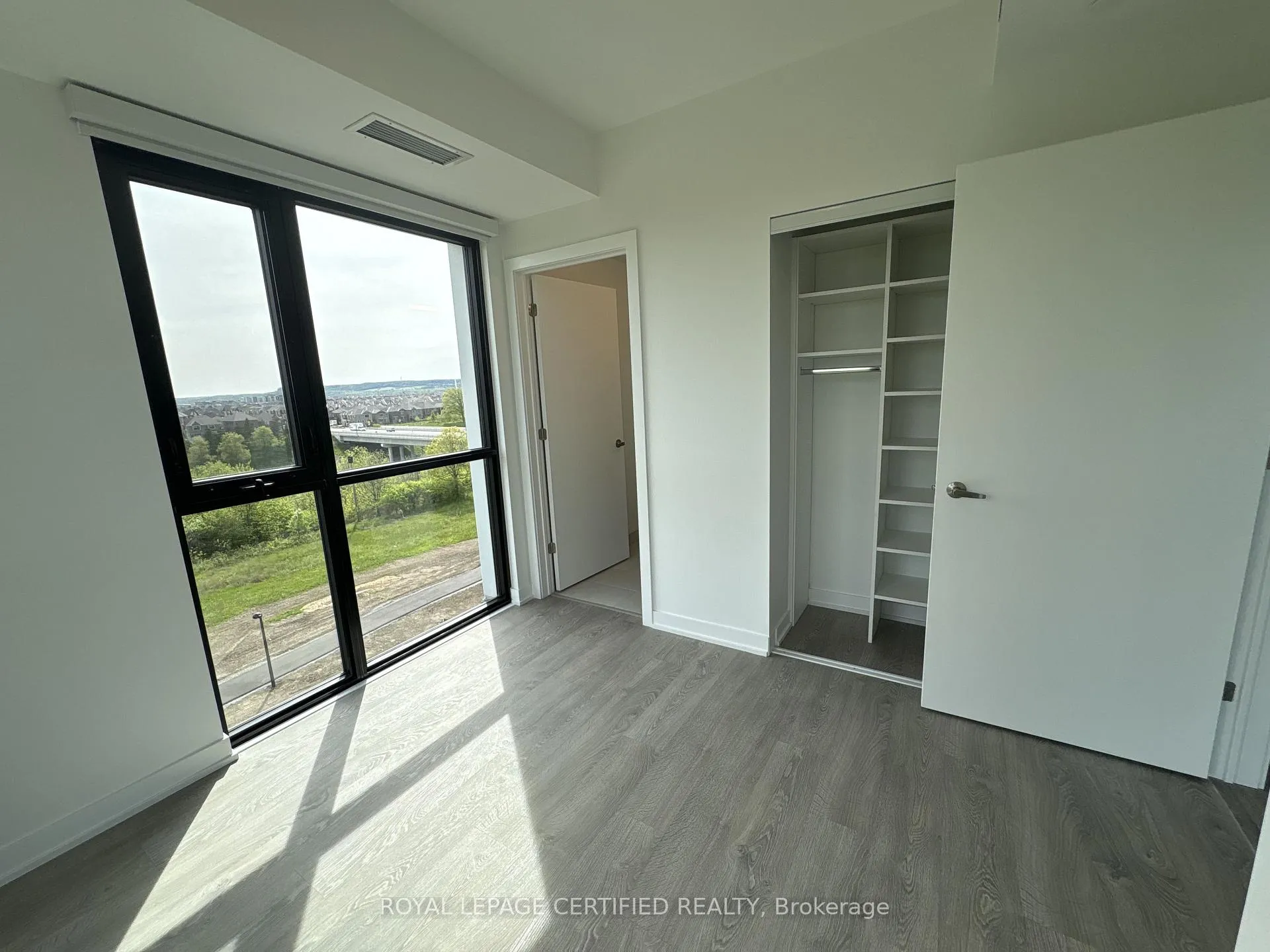 Photo 10 of Unit 501, 740 Whitlock Avenue, Milton, Cobban — HOMEH