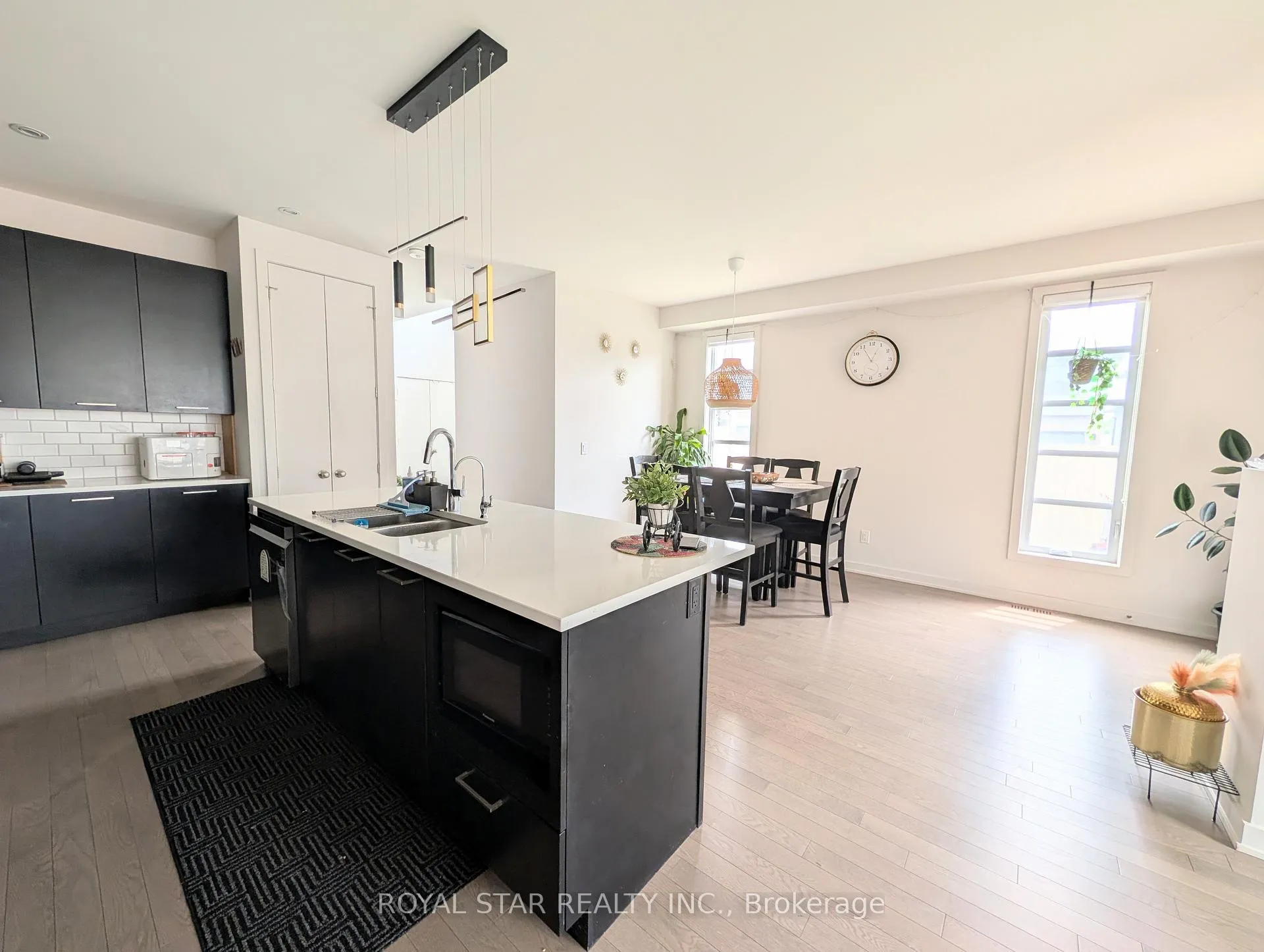 Photo 14 of 201 Pisces Terrace, Ottawa, Leitrim — HOMEH
