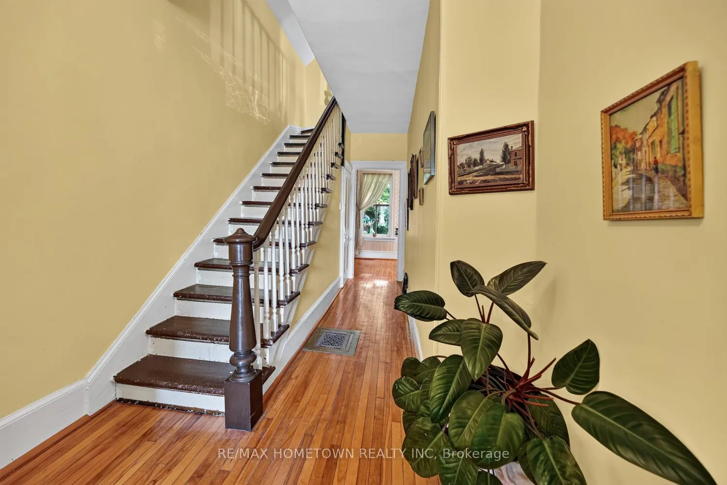 Photo 11 of 33 Park Street, Brockville, Brockville — HOMEH
