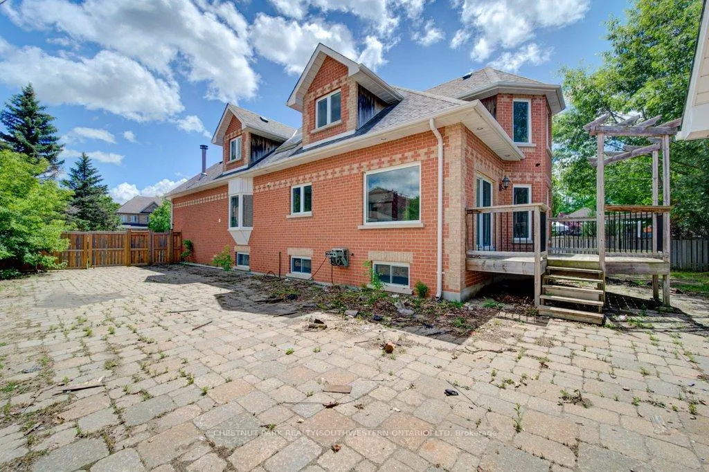 Photo 42 of 14 Antrim Court E, Caledon, Caledon East — HOMEH
