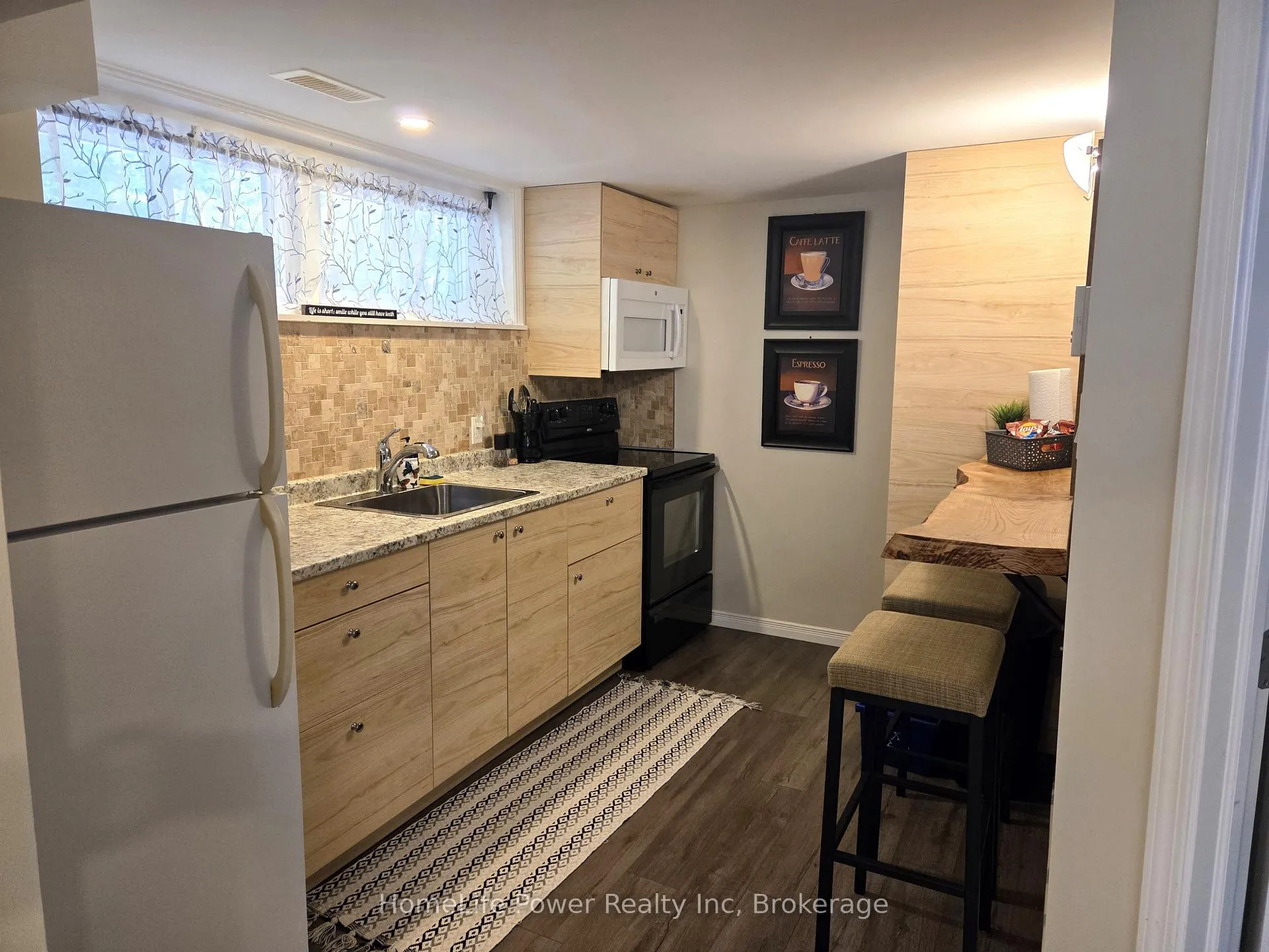 Photo 4 of Unit Bsmt, 77 Farnham Road, Puslinch, Rural Puslinch East — HOMEH