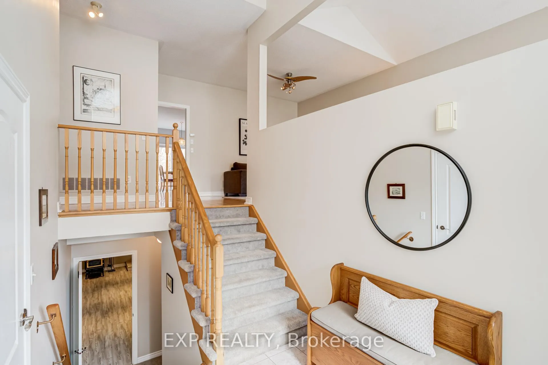 Photo 4 of 13 Blueberry Hill Court, Caledon, Bolton East — HOMEH