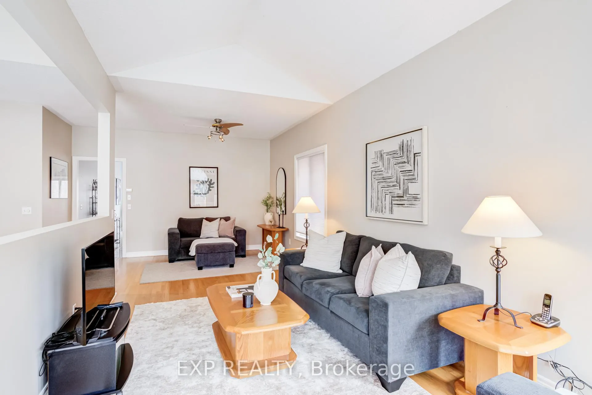 Photo 12 of 13 Blueberry Hill Court, Caledon, Bolton East — HOMEH