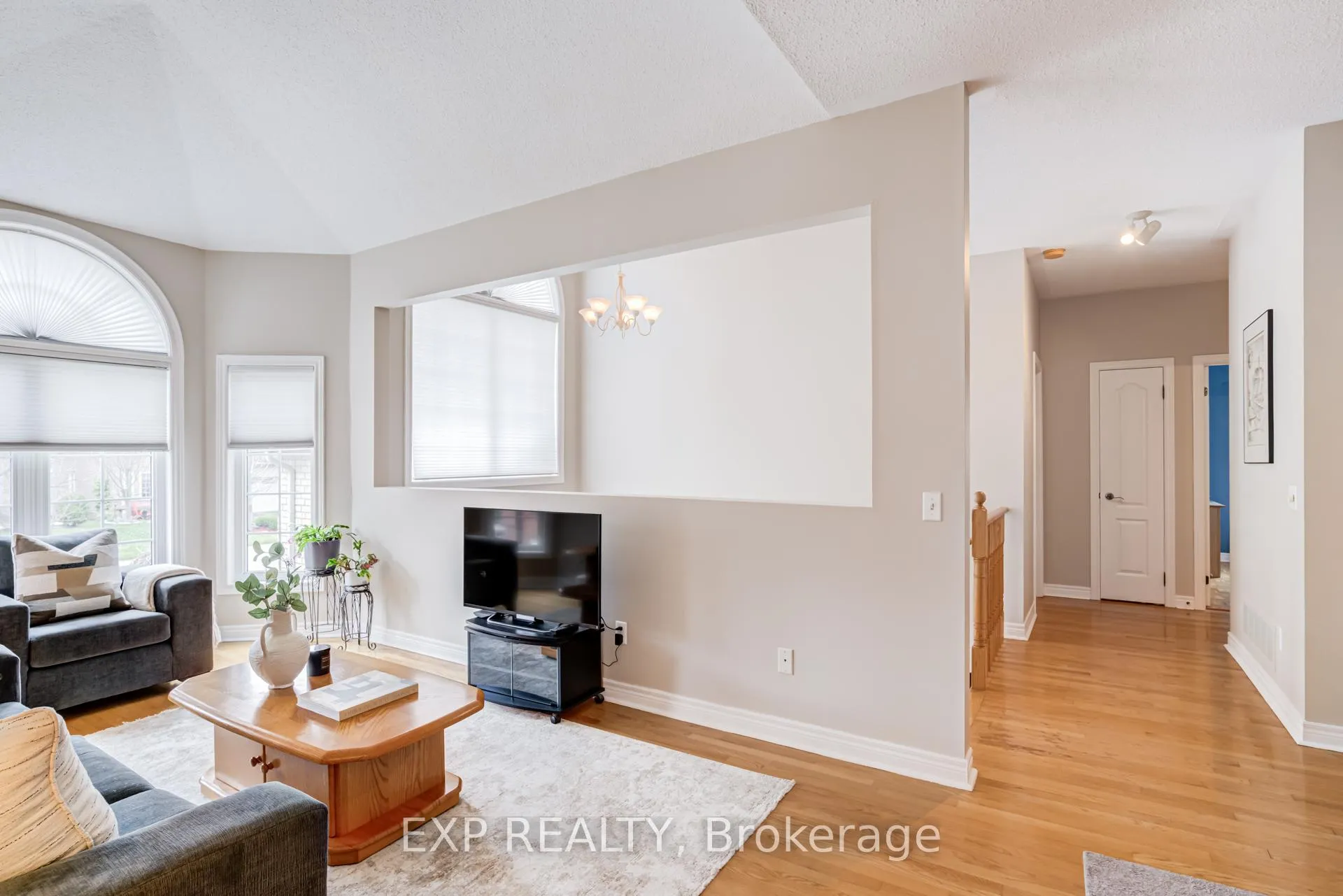 Photo 13 of 13 Blueberry Hill Court, Caledon, Bolton East — HOMEH
