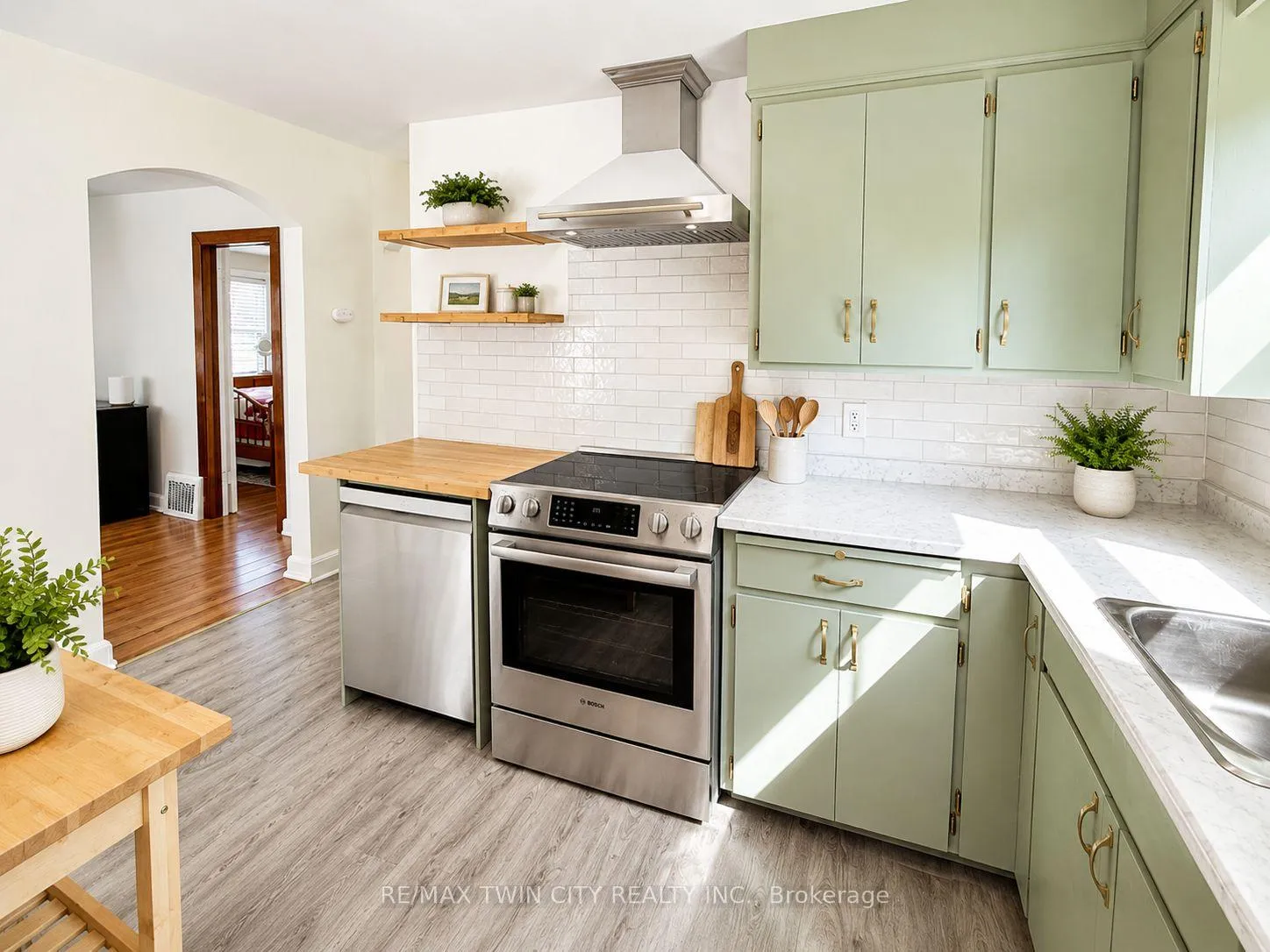 Photo 8 of 49 William Street, North Dumfries — HOMEH