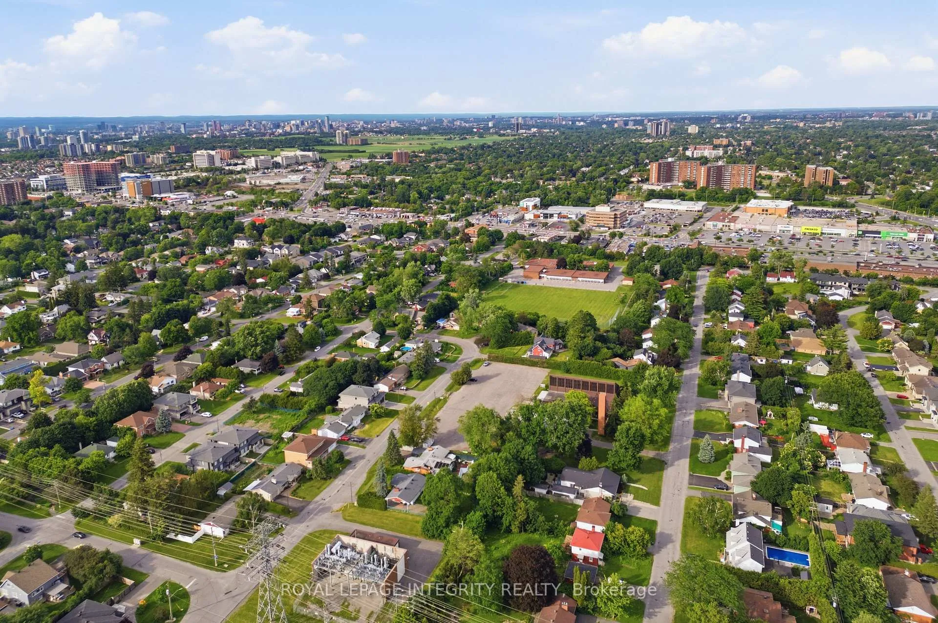 Photo 5 of 45 Rossland Avenue, Ottawa, Meadowlands/St. Claire Gardens — HOMEH