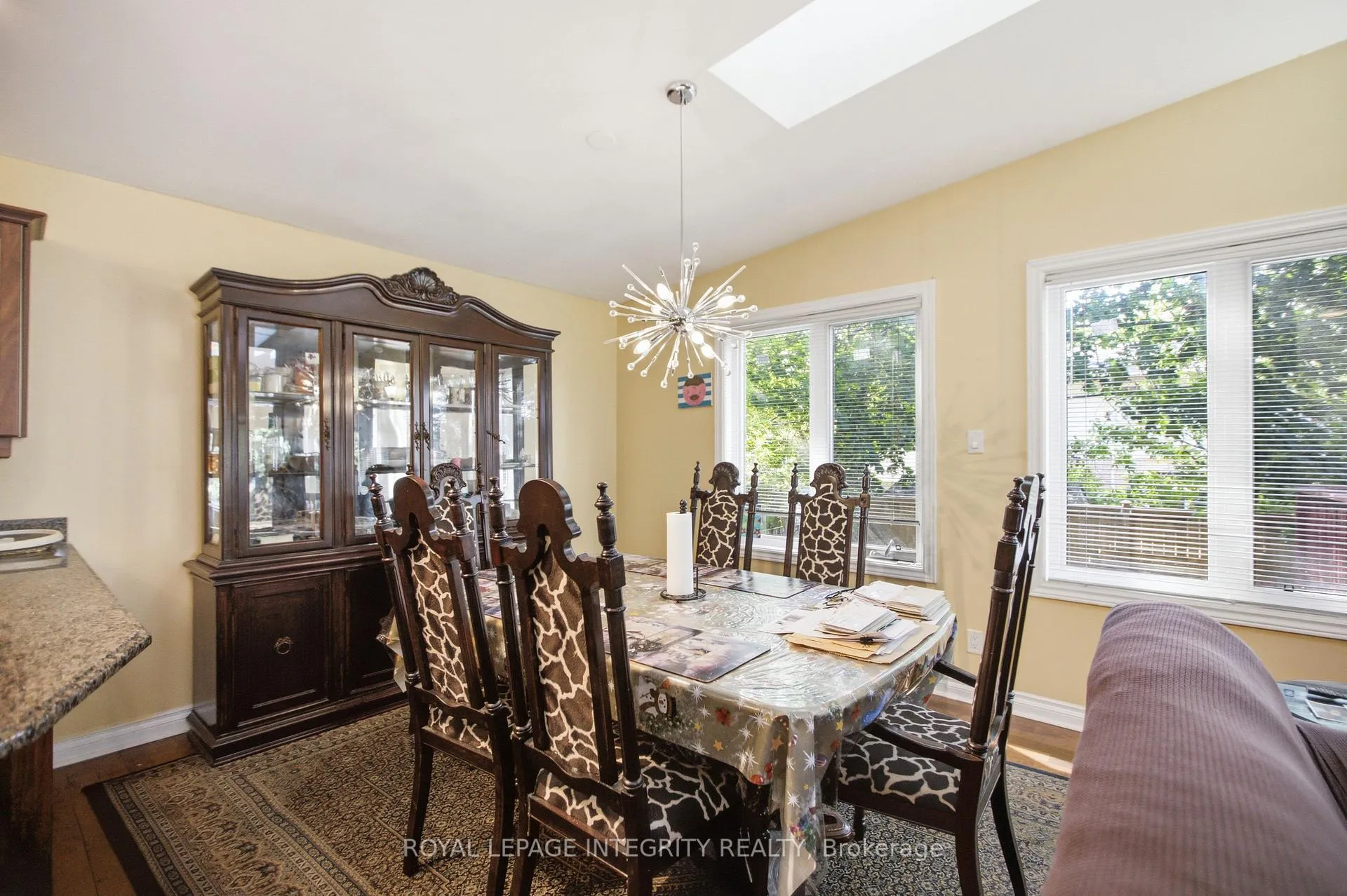 Photo 18 of 45 Rossland Avenue, Ottawa, Meadowlands/St. Claire Gardens — HOMEH