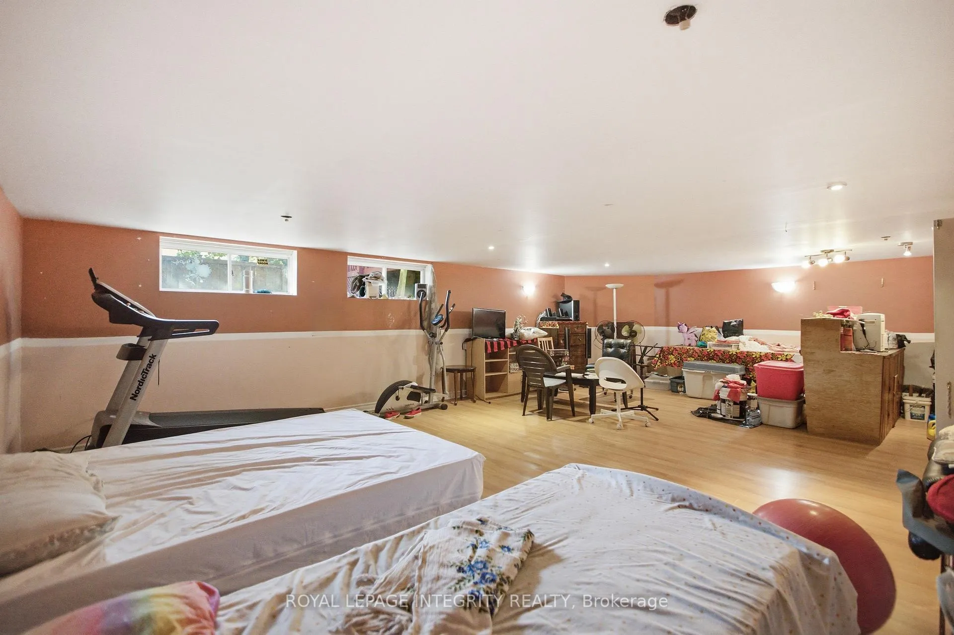 Photo 33 of 45 Rossland Avenue, Ottawa, Meadowlands/St. Claire Gardens — HOMEH