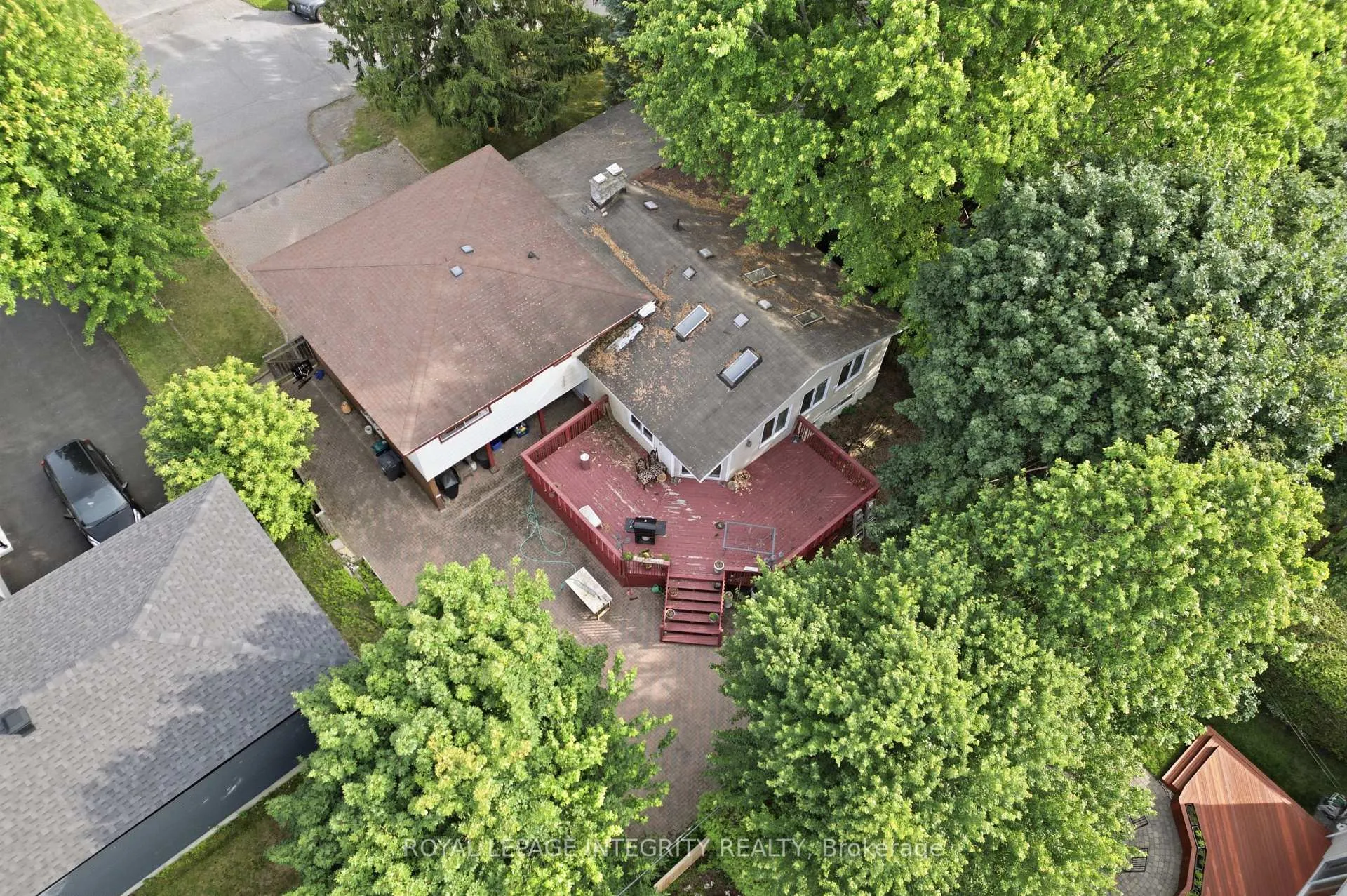 Photo 38 of 45 Rossland Avenue, Ottawa, Meadowlands/St. Claire Gardens — HOMEH
