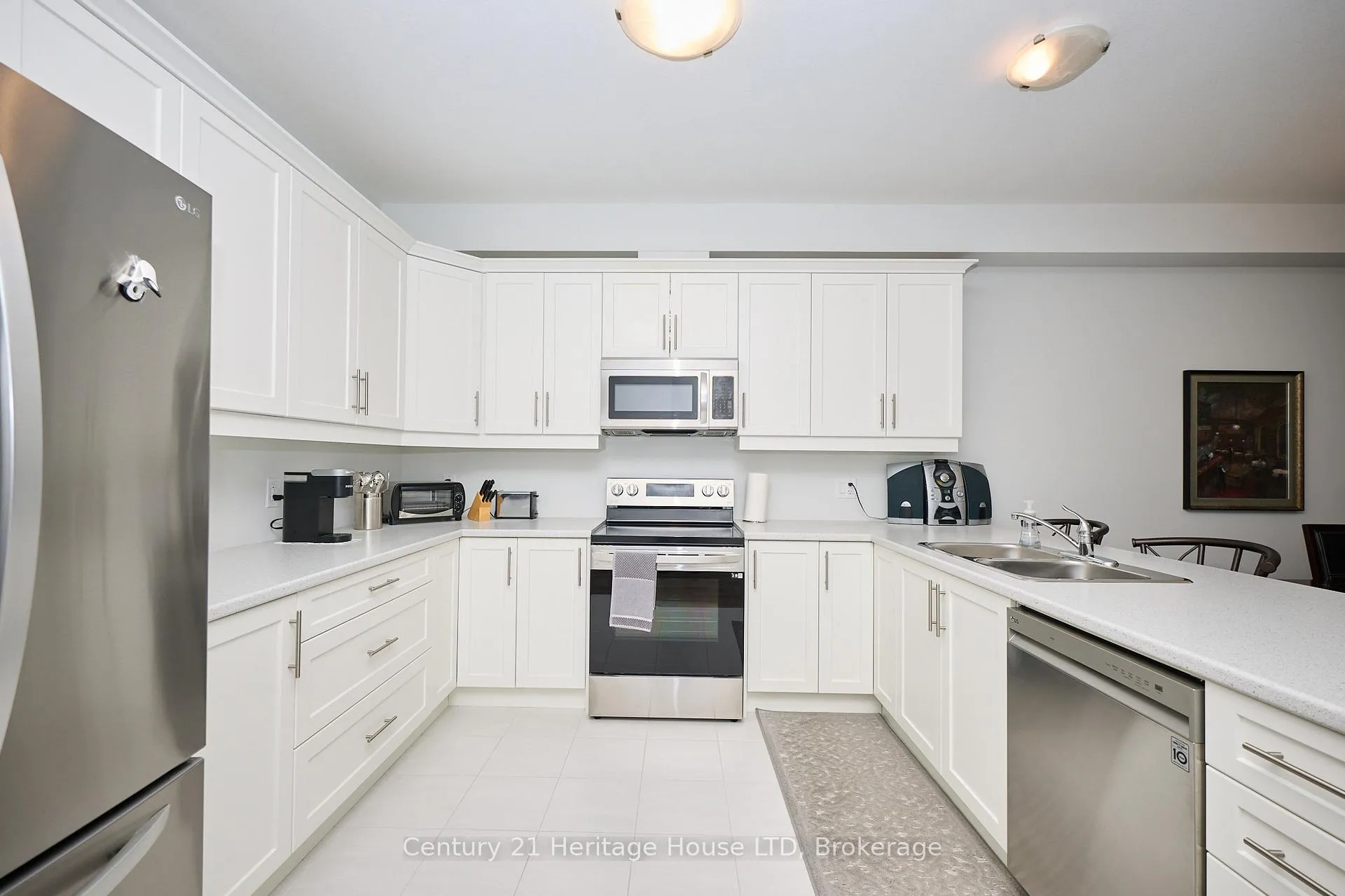 Photo 4 of 427 Williams Crescent, Fort Erie, Lakeshore — HOMEH