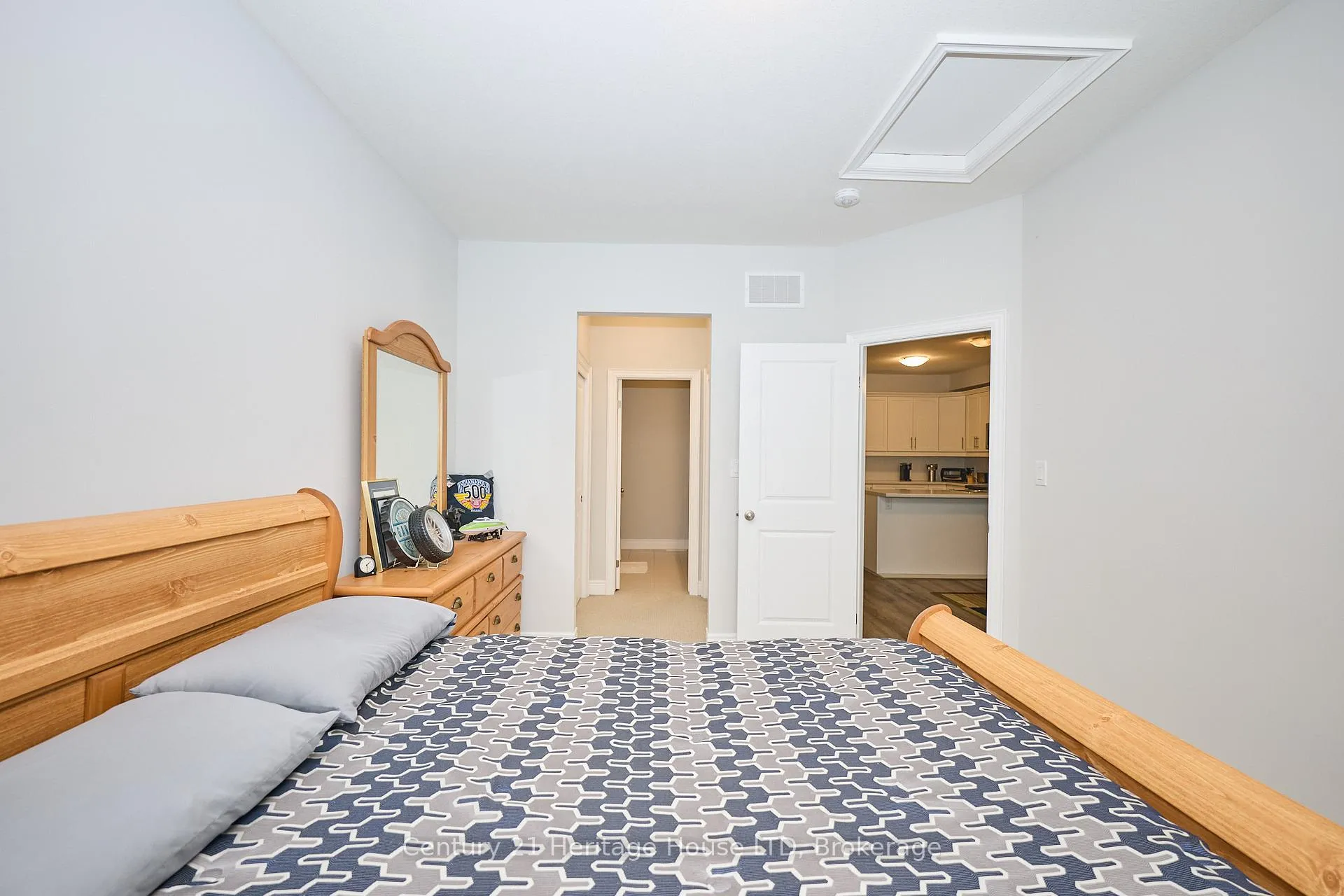 Photo 11 of 427 Williams Crescent, Fort Erie, Lakeshore — HOMEH