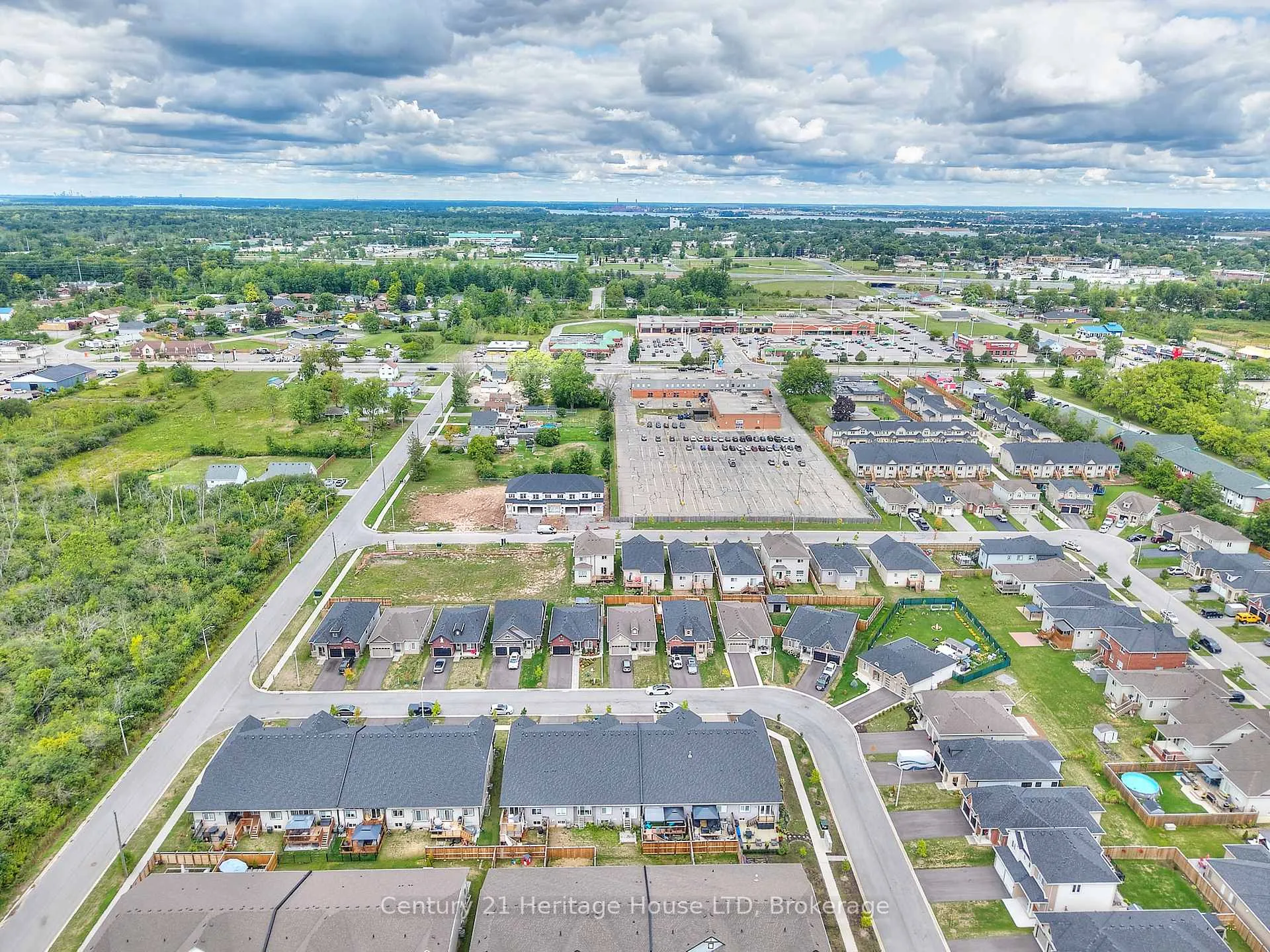 Photo 29 of 427 Williams Crescent, Fort Erie, Lakeshore — HOMEH