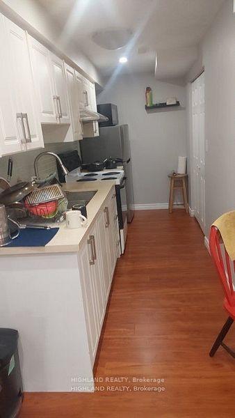 Photo 6 of Unit Lower, 3169 Nixon Gate, Burlington, Alton — HOMEH