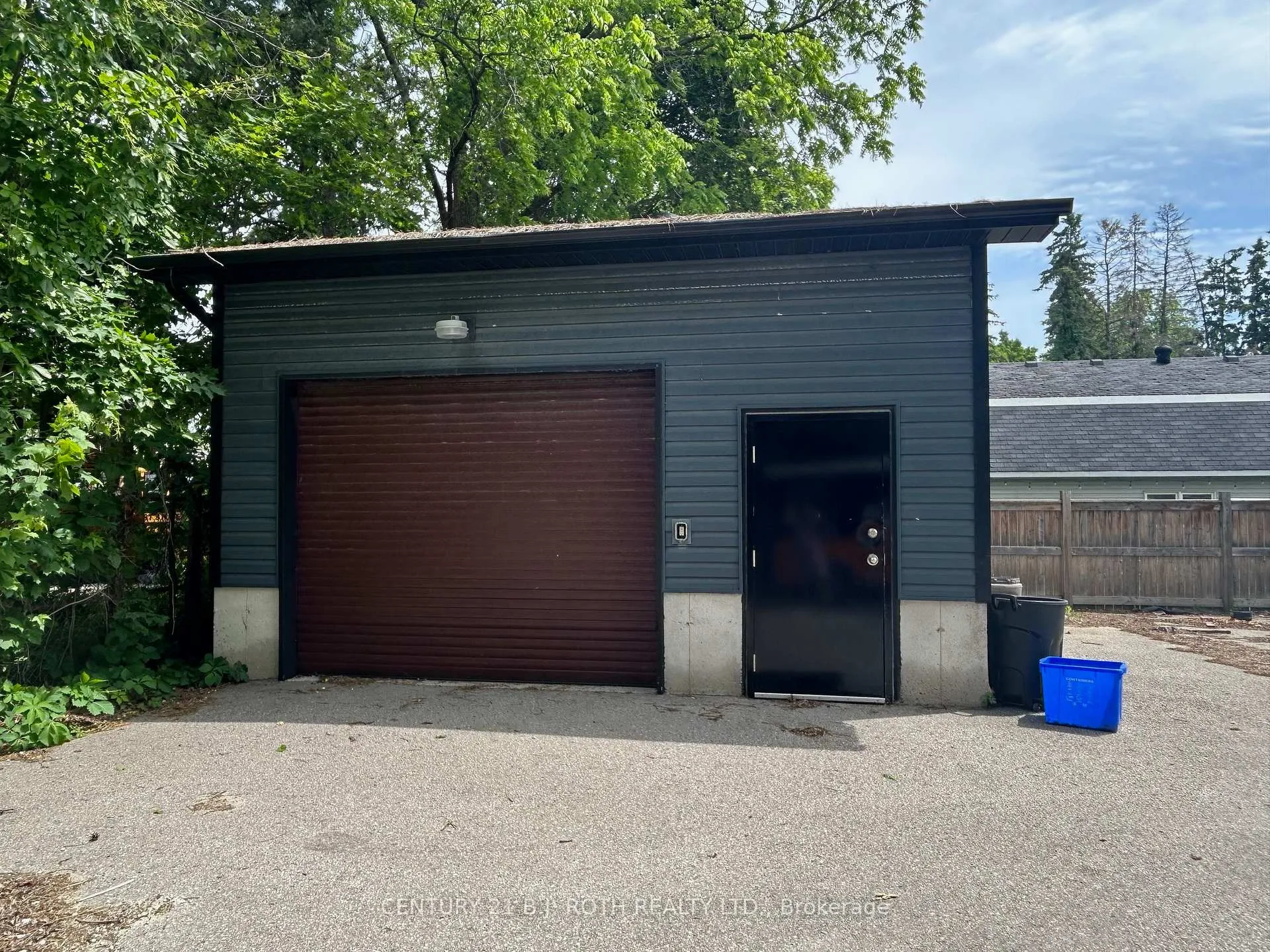 Photo 6 of 22 Caroline Street, Barrie, Allandale Centre — HOMEH