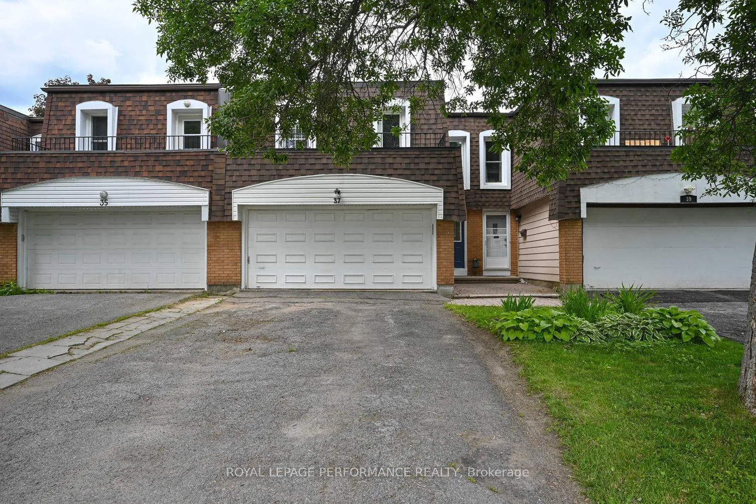 Photo 3 of 37 Oberon Street, Ottawa, Westcliffe Estates — HOMEH