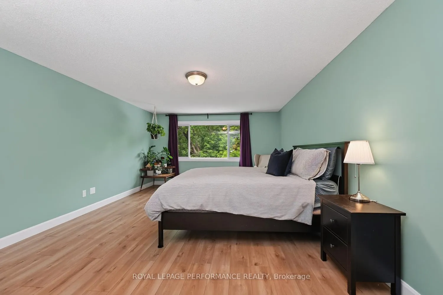 Photo 19 of 37 Oberon Street, Ottawa, Westcliffe Estates — HOMEH