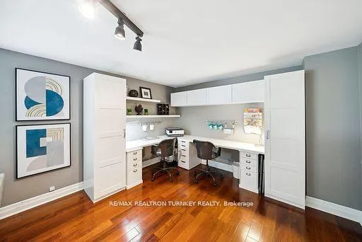 Photo 5 of 14 Emily Carr Street, Markham, Unionville — HOMEH