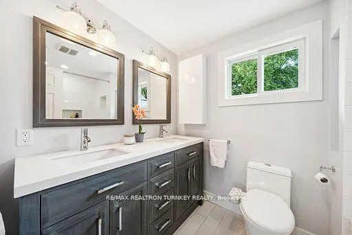 Photo 18 of 14 Emily Carr Street, Markham, Unionville — HOMEH
