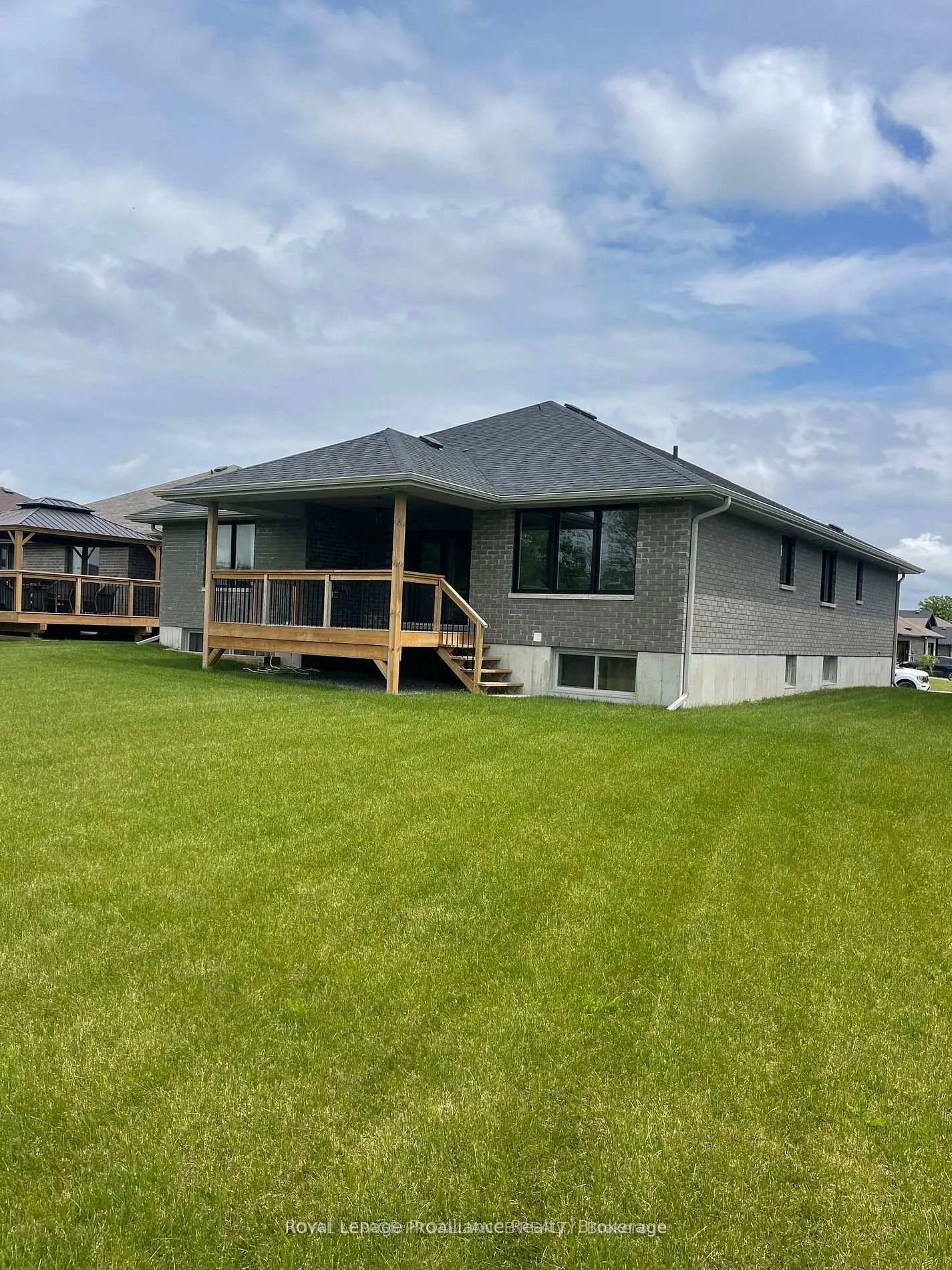 Photo 5 of 43 Cattail Crescent, Quinte West, Murray Ward — HOMEH