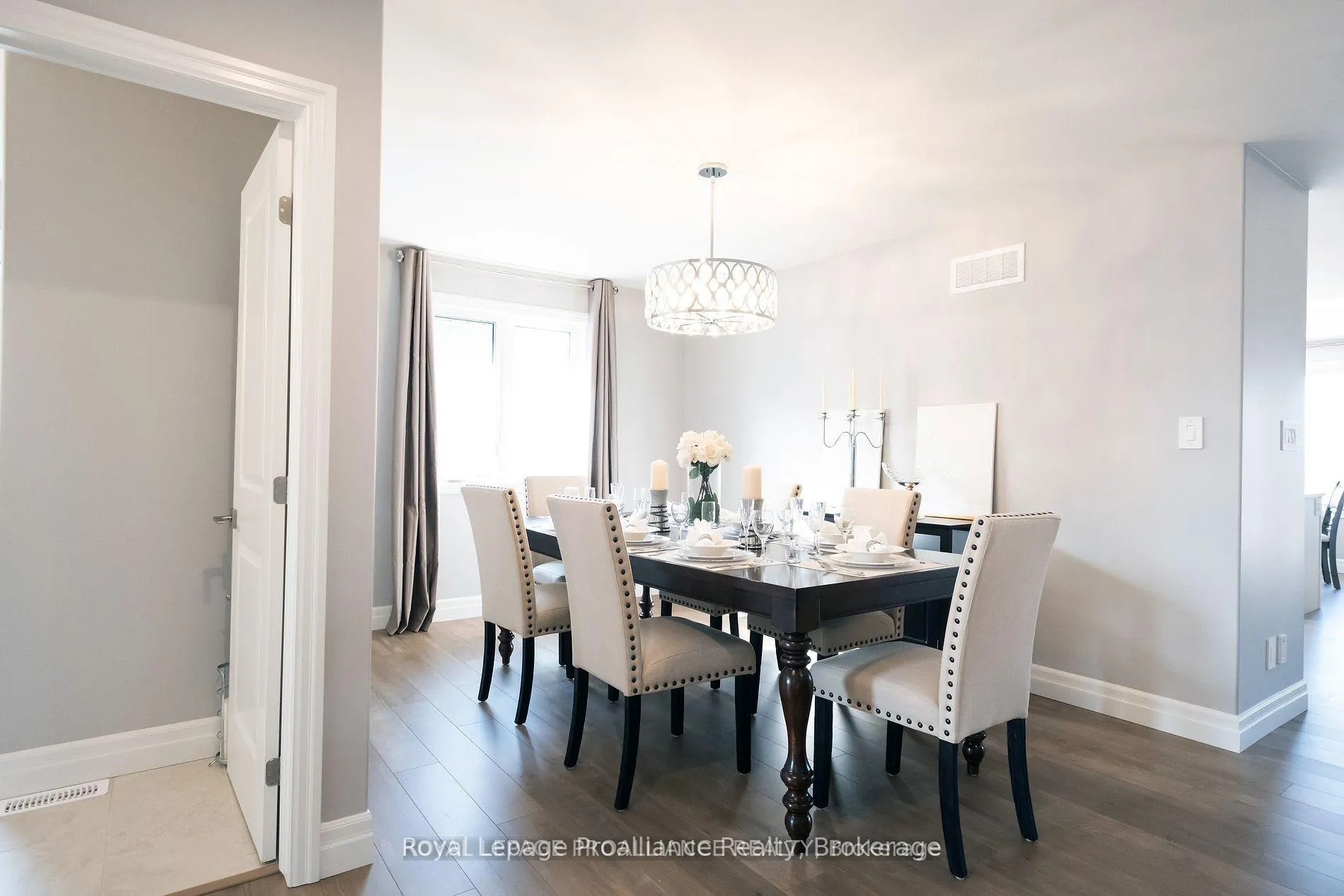 Photo 10 of 43 Cattail Crescent, Quinte West, Murray Ward — HOMEH