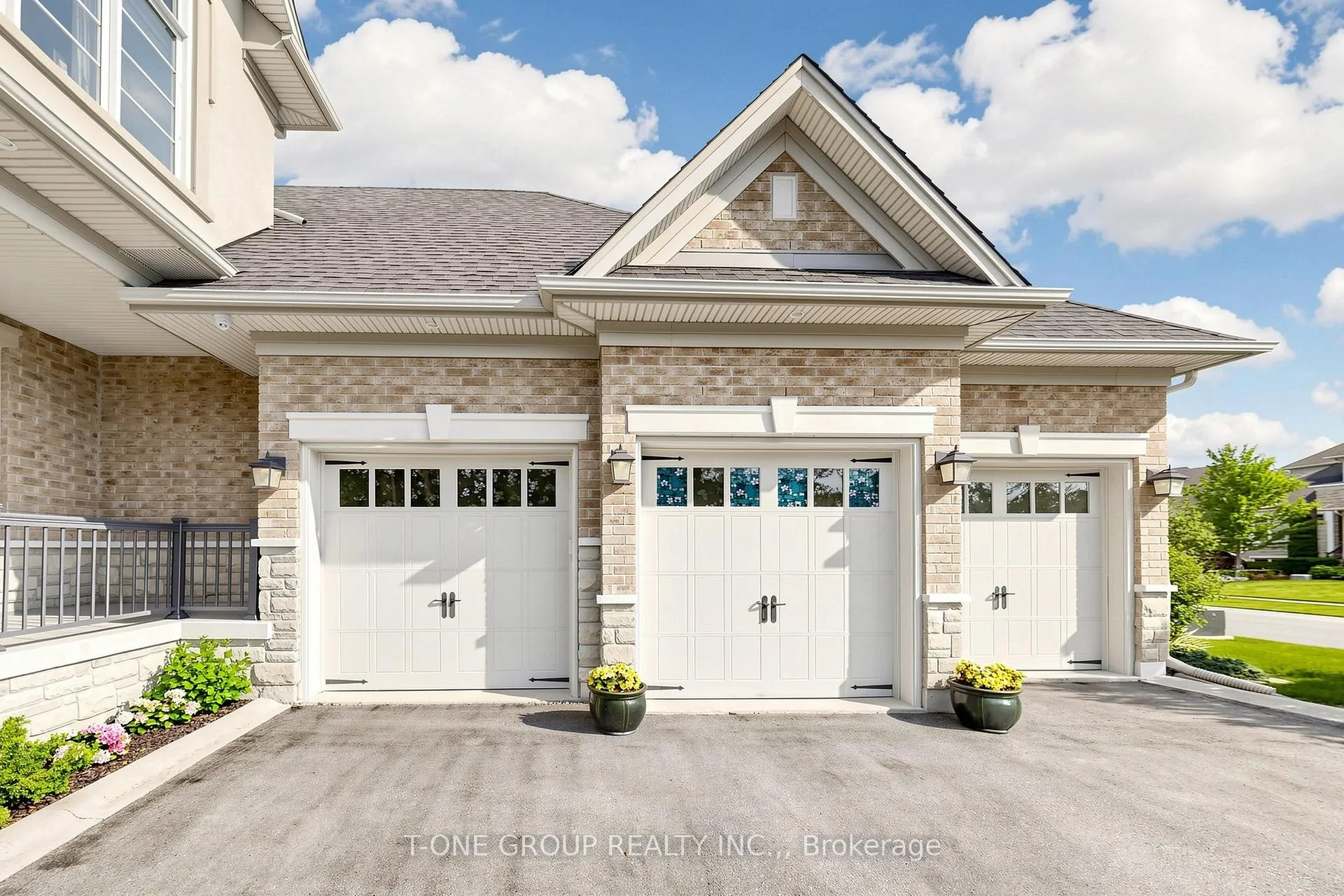 Photo 8 of 97 Chuck Ormsby Crescent, King, King City — HOMEH