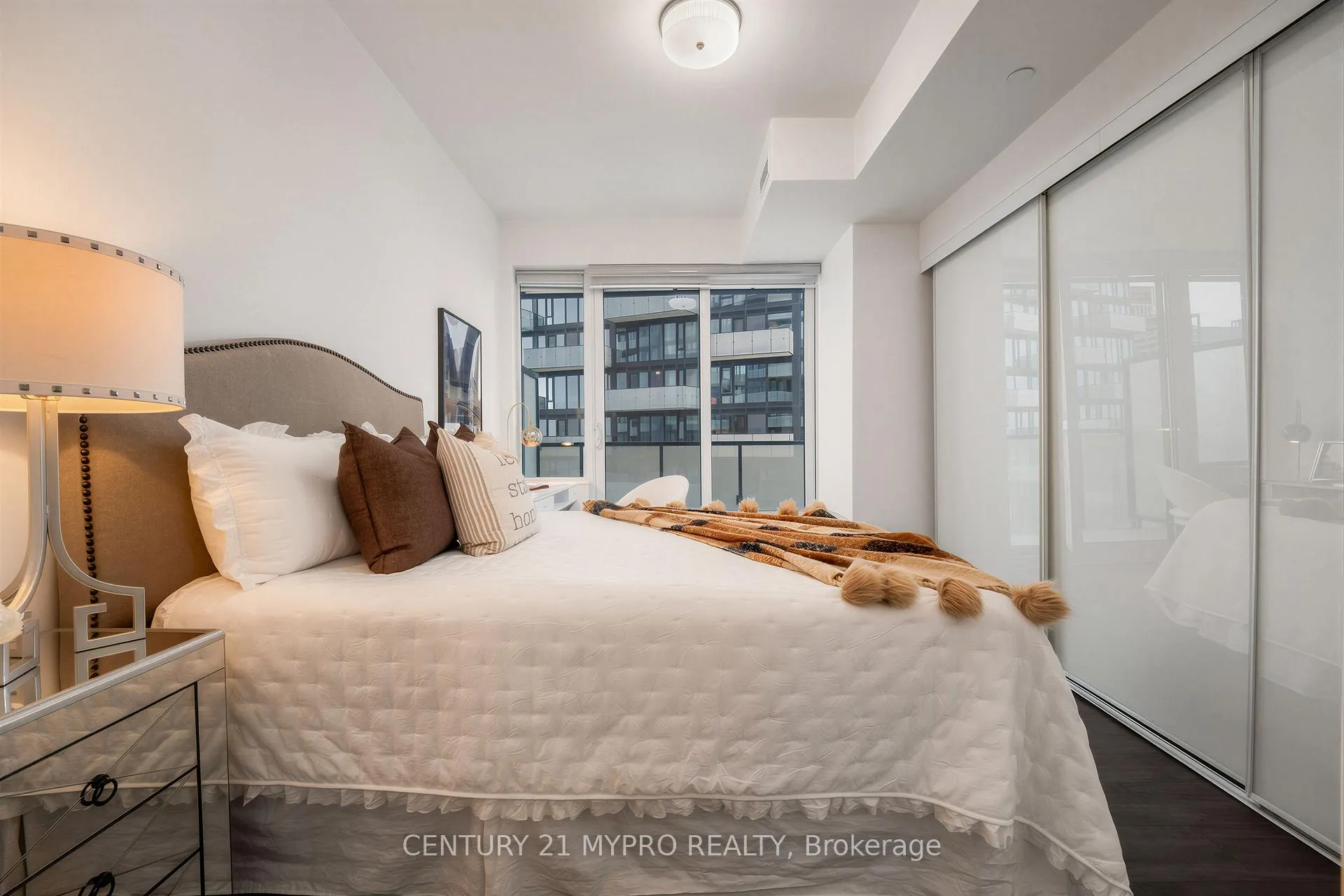 Photo 20 of Unit 2012, 470 Front Street W, Toronto, Waterfront Communities — HOMEH