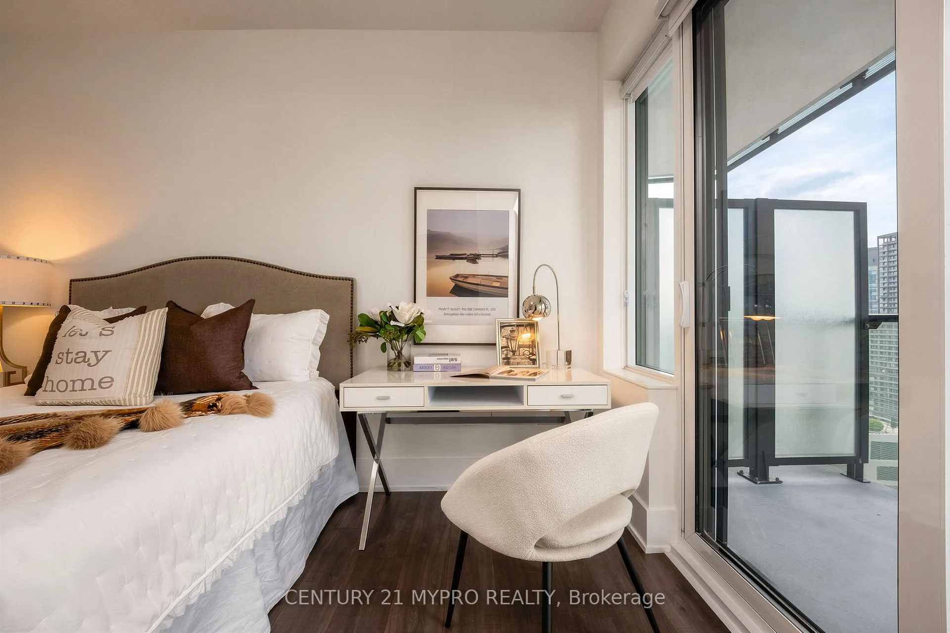 Photo 23 of Unit 2012, 470 Front Street W, Toronto, Waterfront Communities — HOMEH