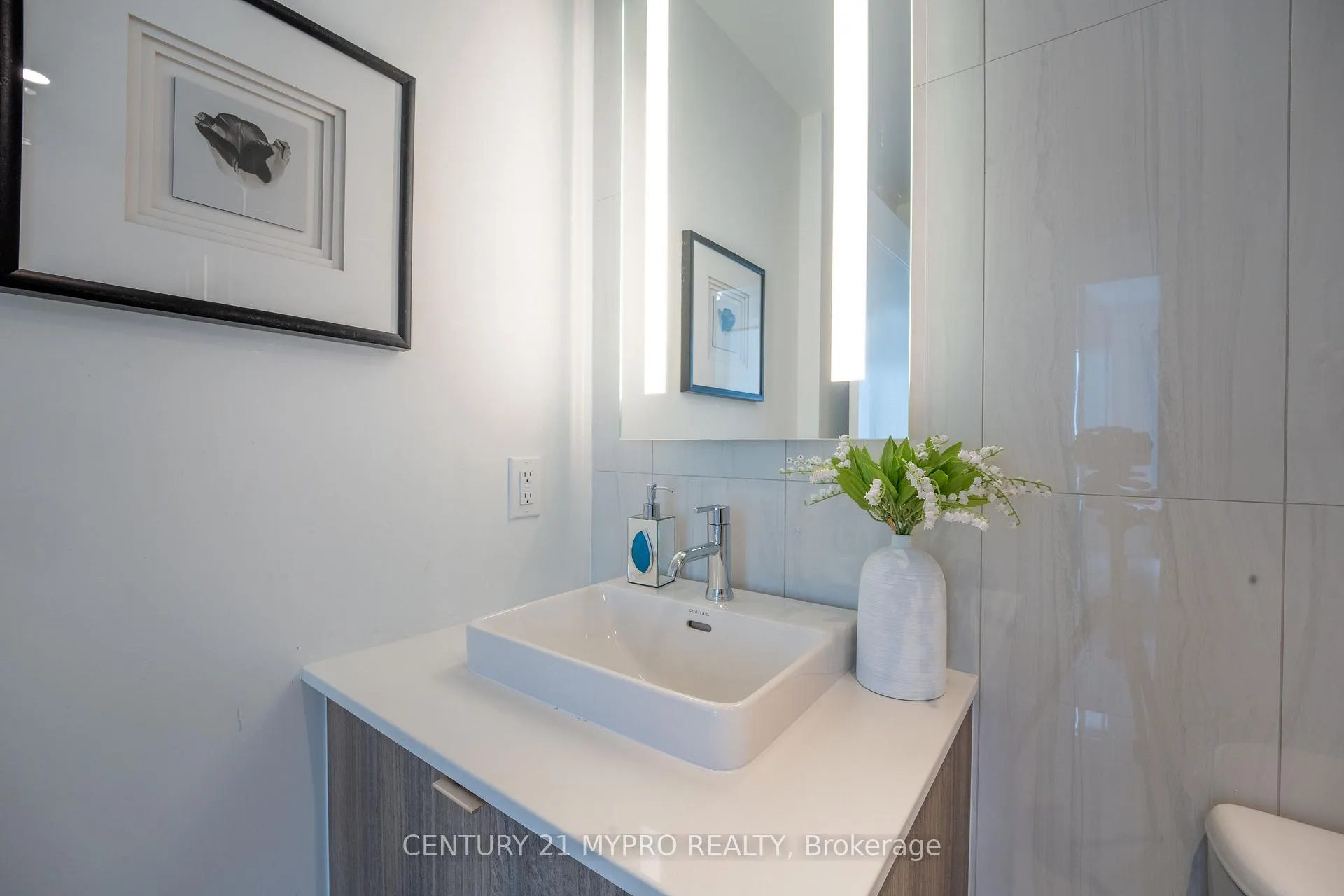 Photo 30 of Unit 2012, 470 Front Street W, Toronto, Waterfront Communities — HOMEH