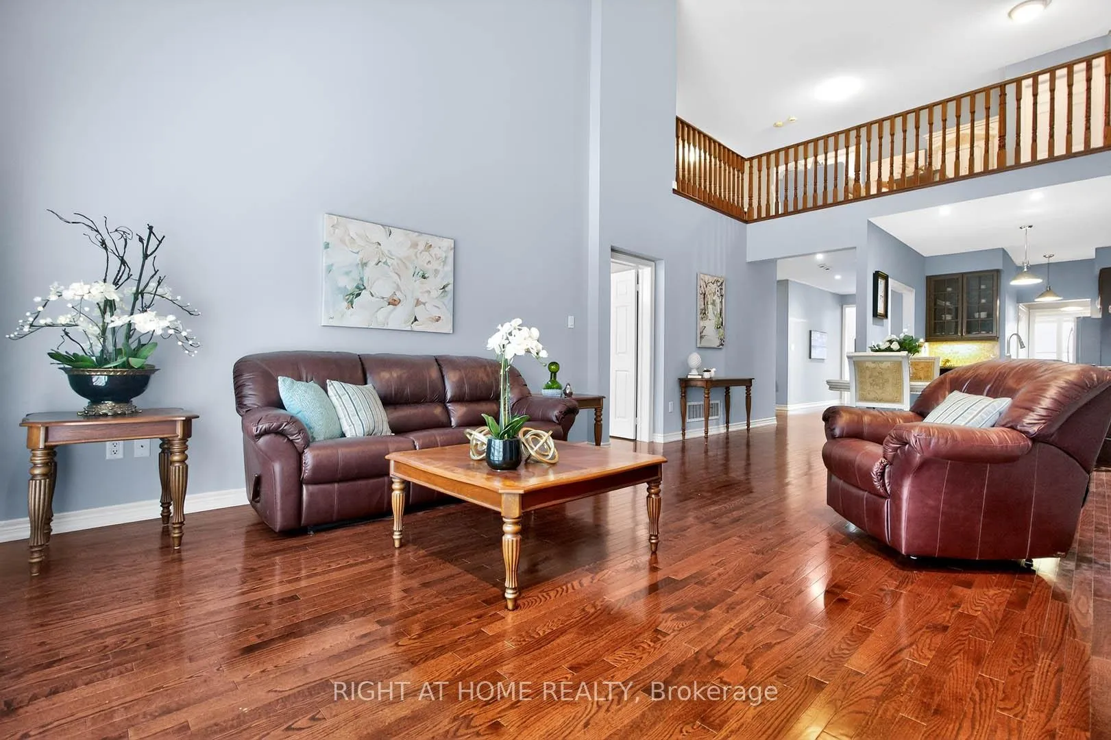 Photo 5 of 145 Louisbourg Way, Markham, Greensborough — HOMEH