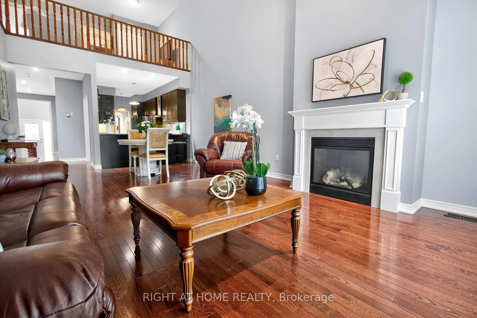 Photo 7 of 145 Louisbourg Way, Markham, Greensborough — HOMEH