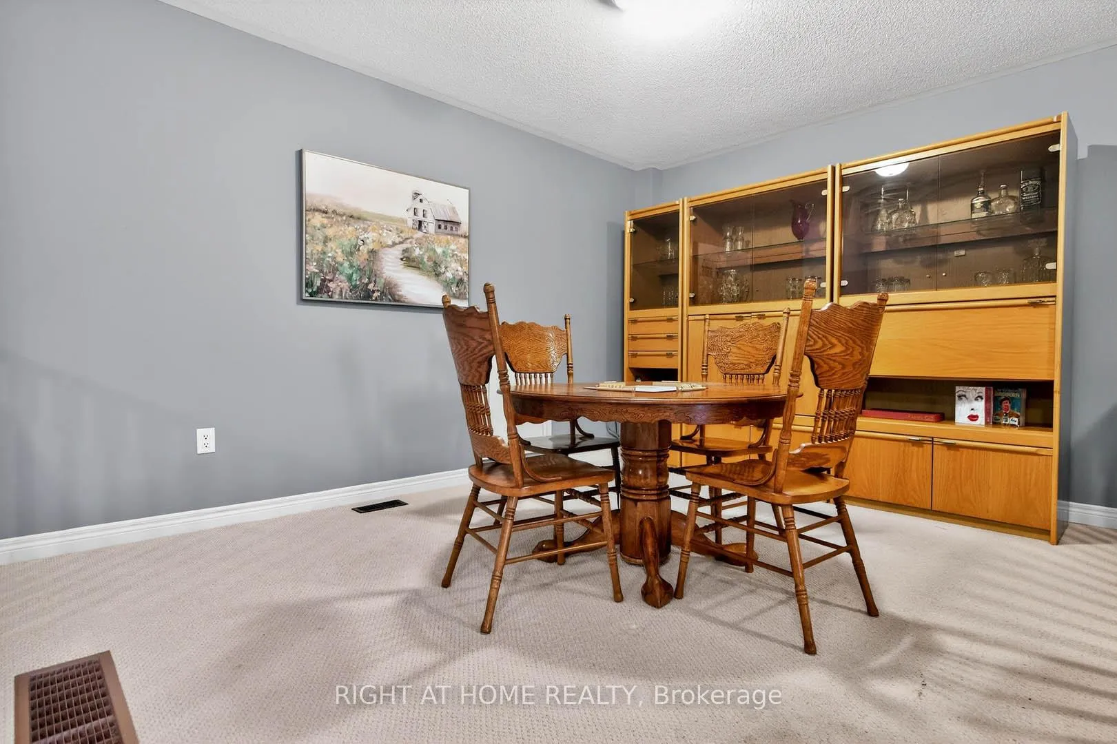 Photo 26 of 145 Louisbourg Way, Markham, Greensborough — HOMEH